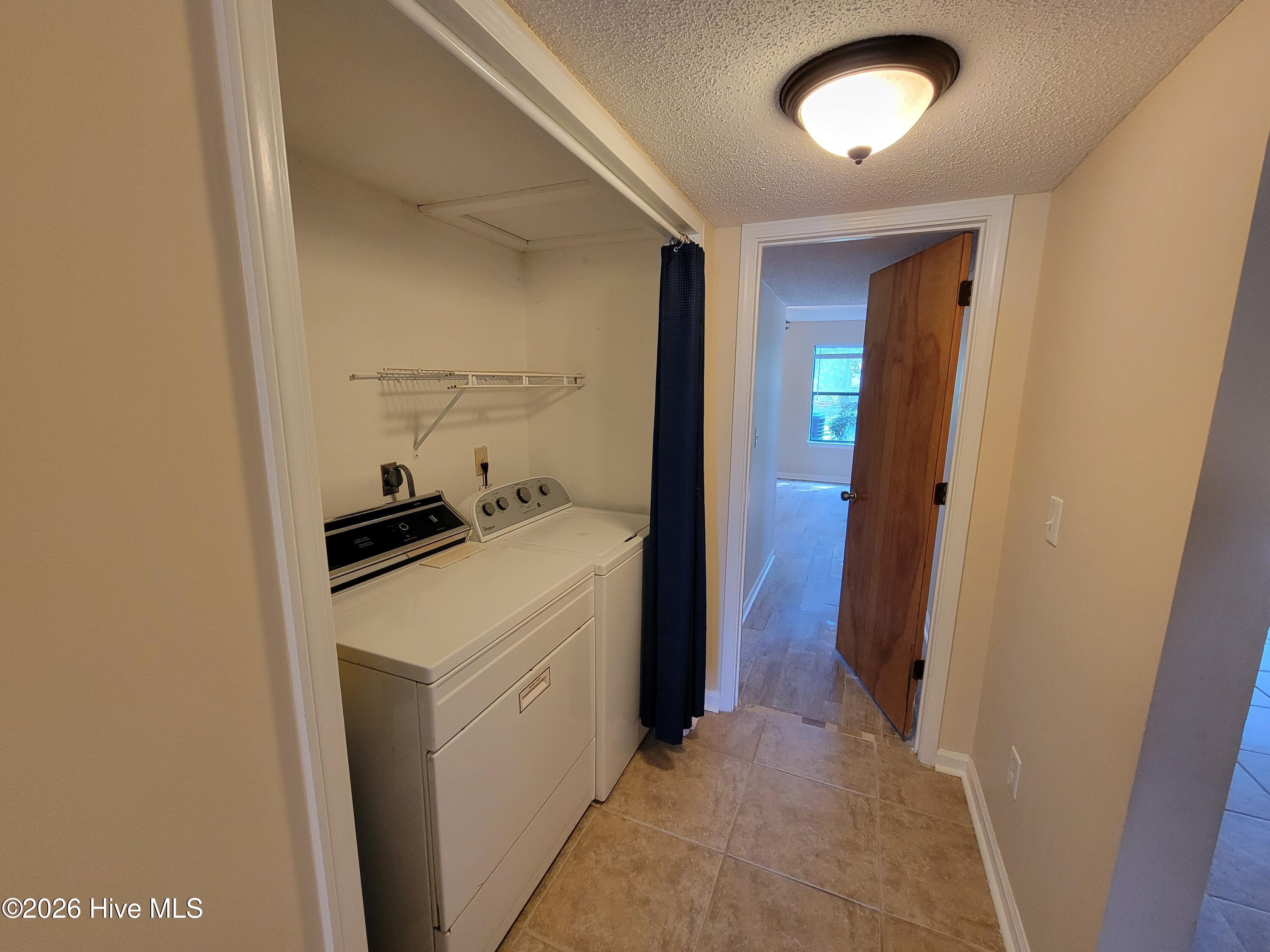 Undisclosed Address, Hampstead, NC, 28443