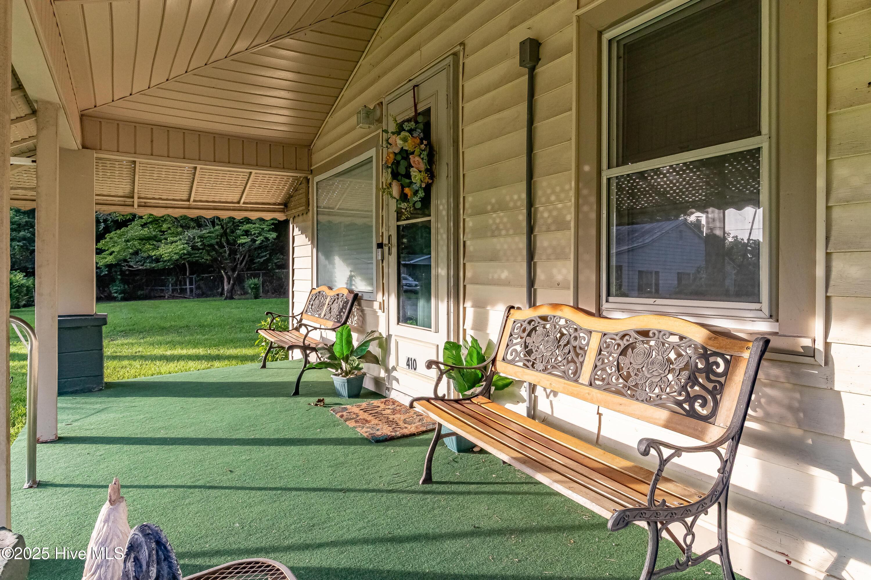 Homes for sale in New Bern, NC | 410 Brown Dr, New Bern, NC 28560 | MLS# 100514125