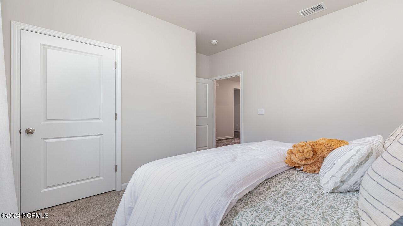 100504610 | Photo 21