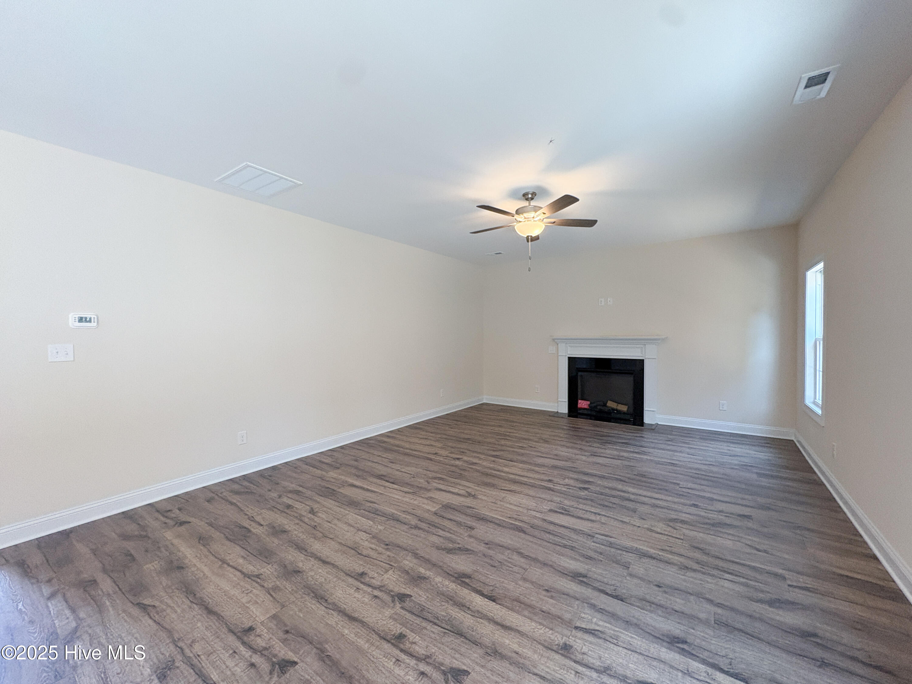 100499948 | Photo 11