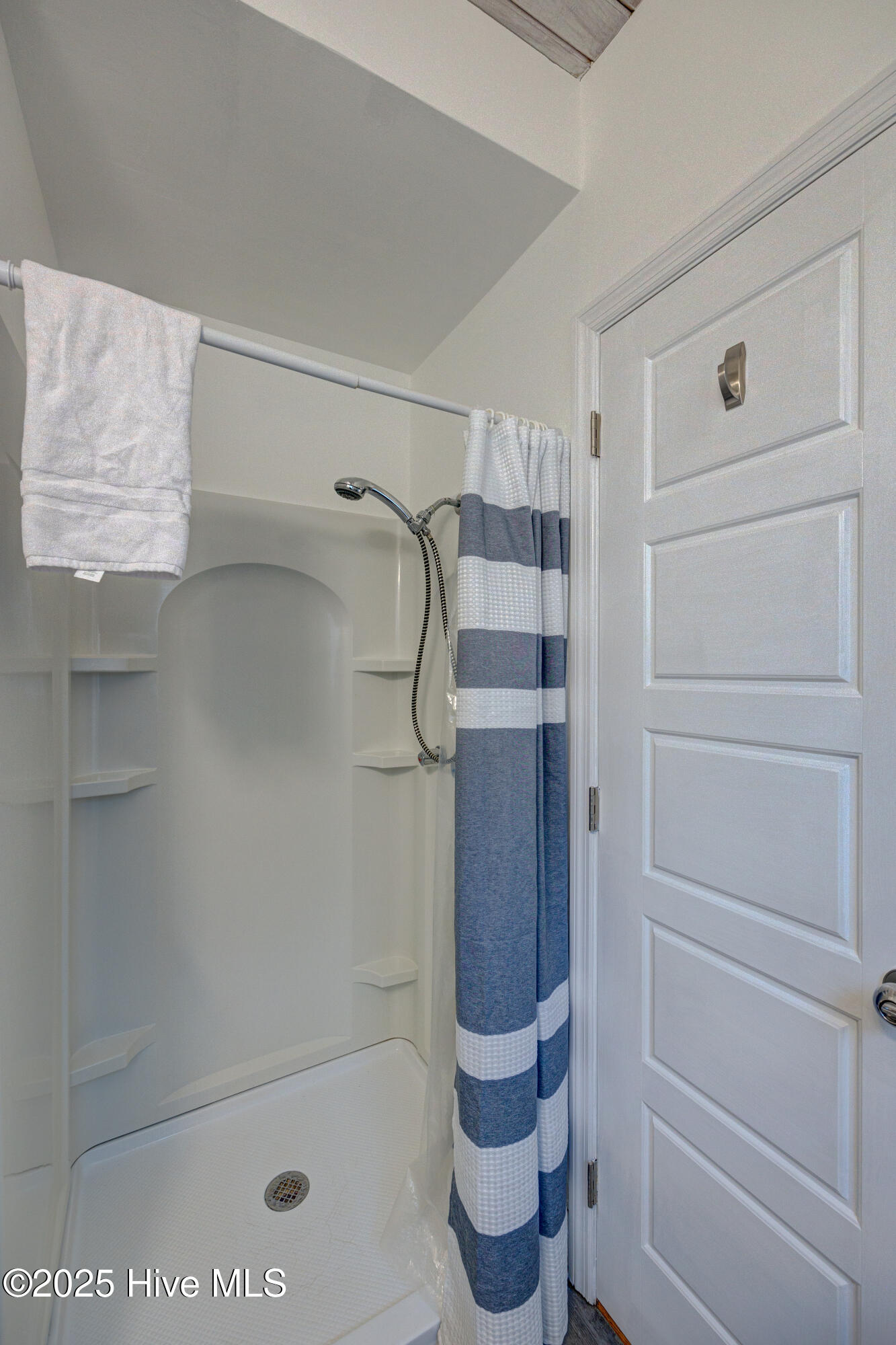 100526581 | Photo 24