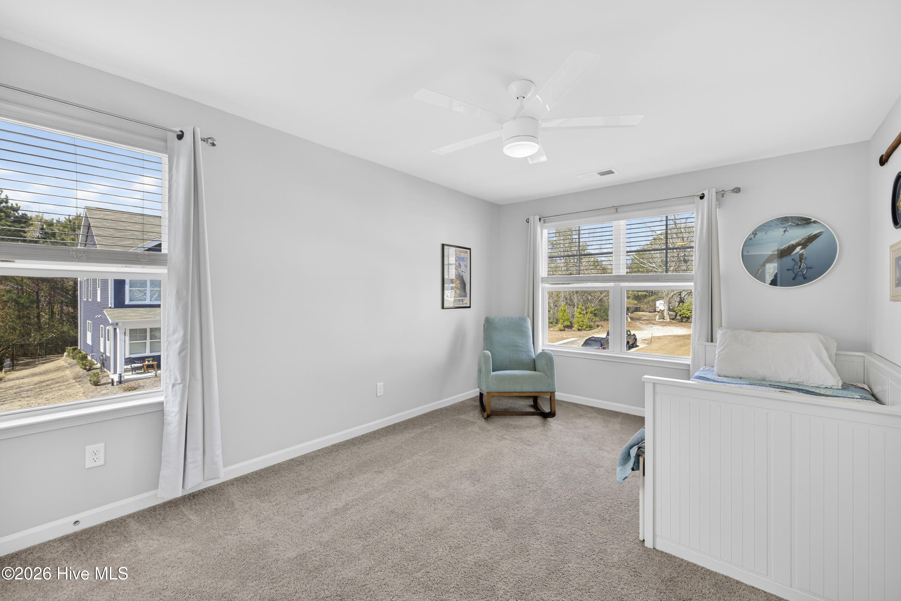 100555203 | Photo 40