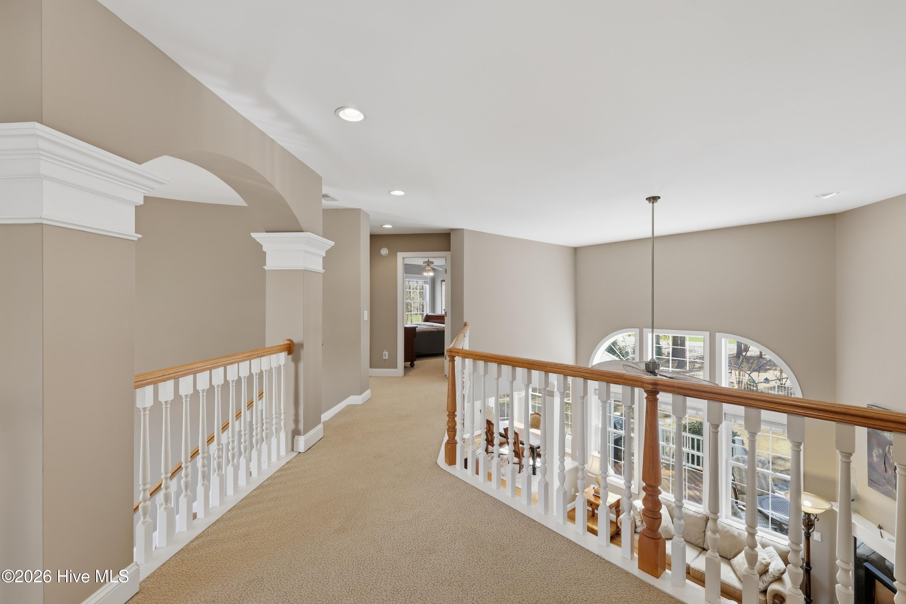 100558451 | Photo 42