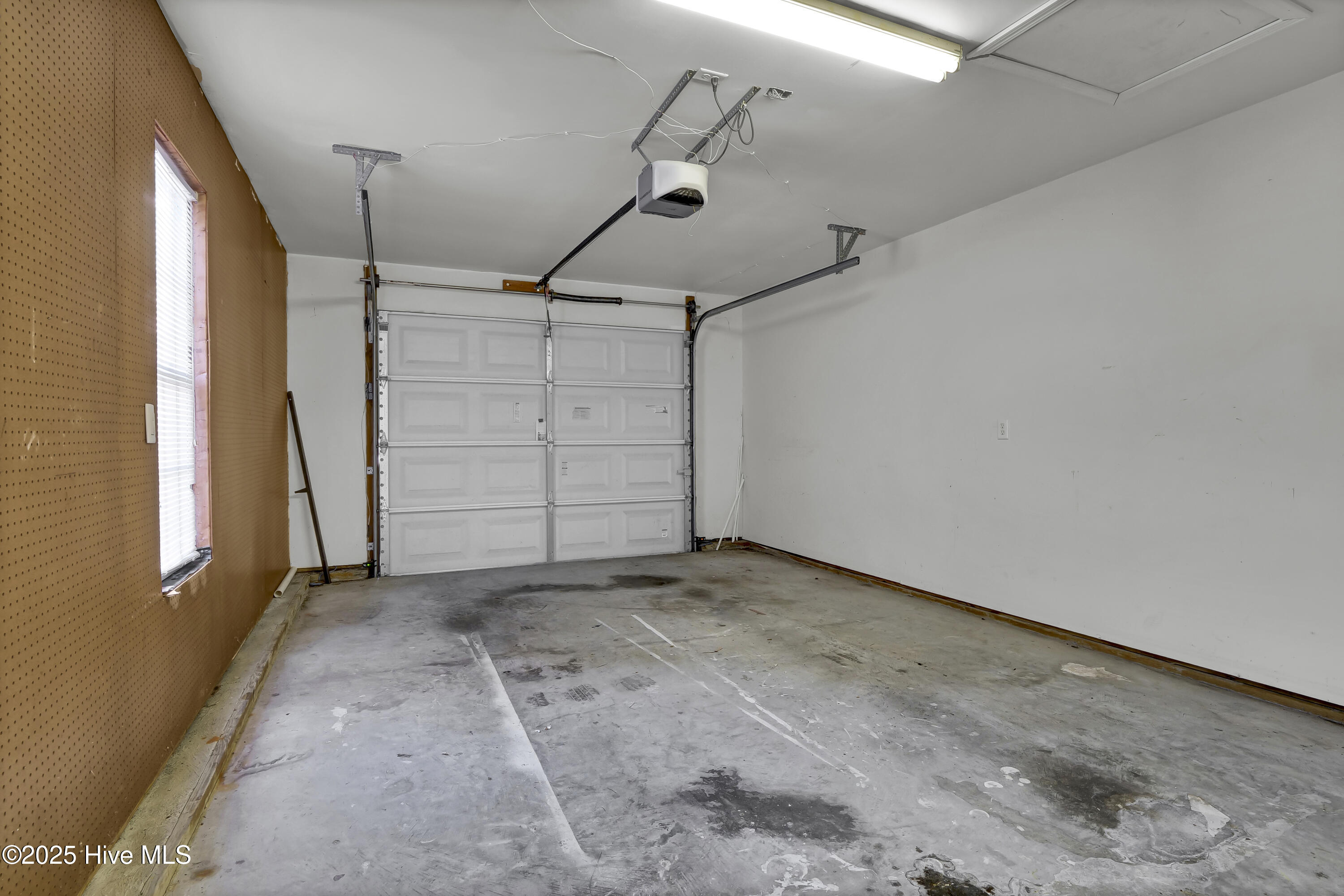 100483467 | Photo 22