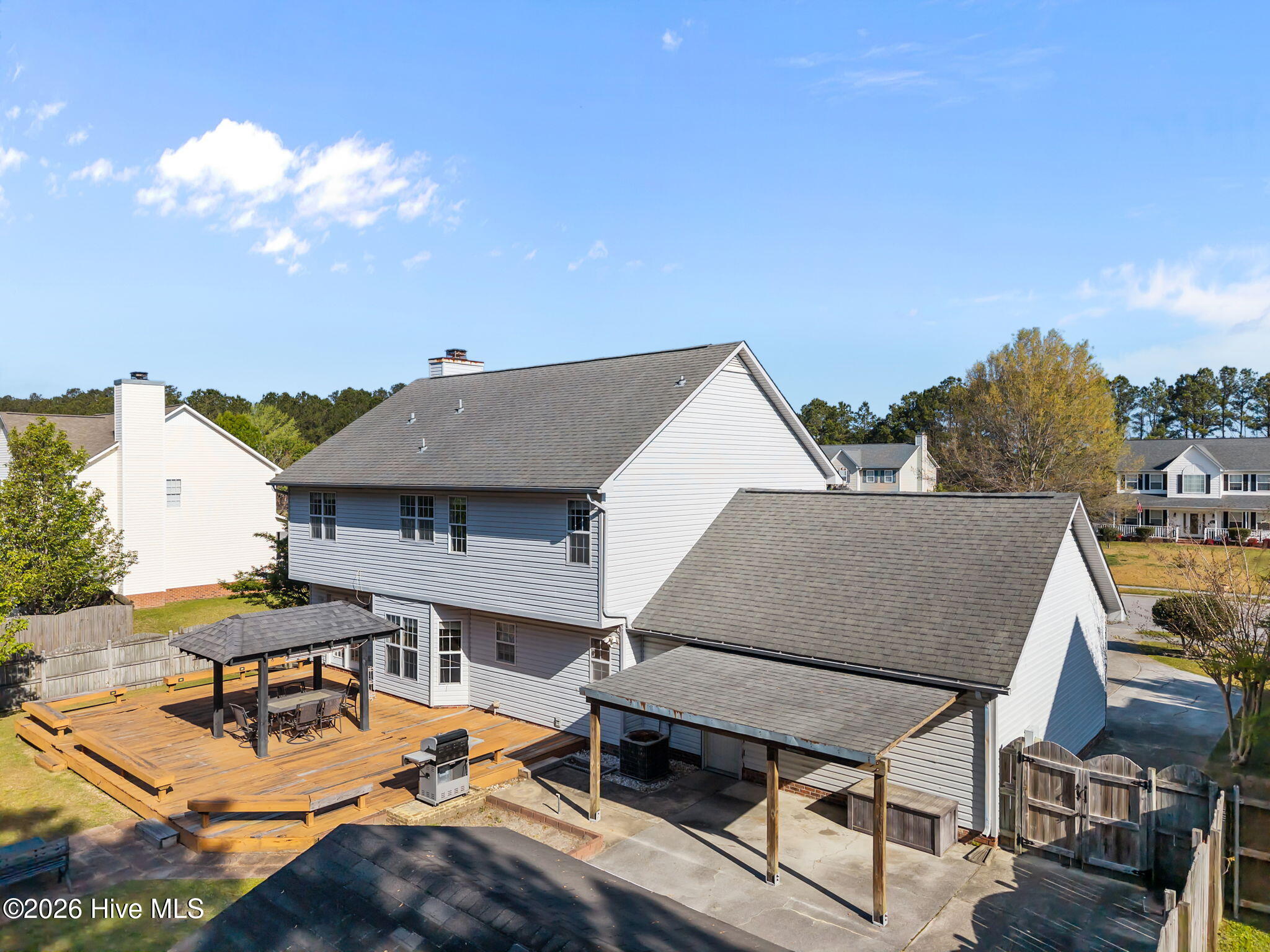 100565135 | Photo 38