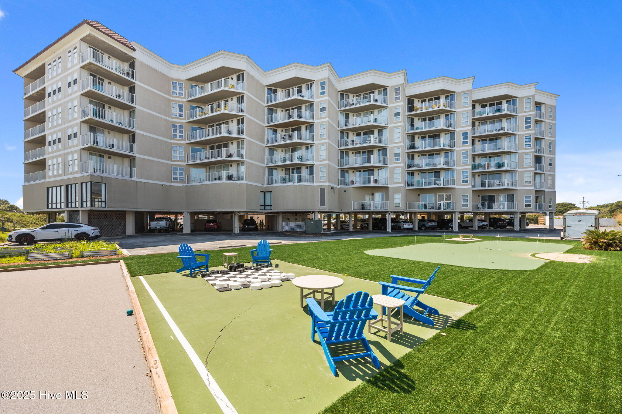 100528908 | Photo 56