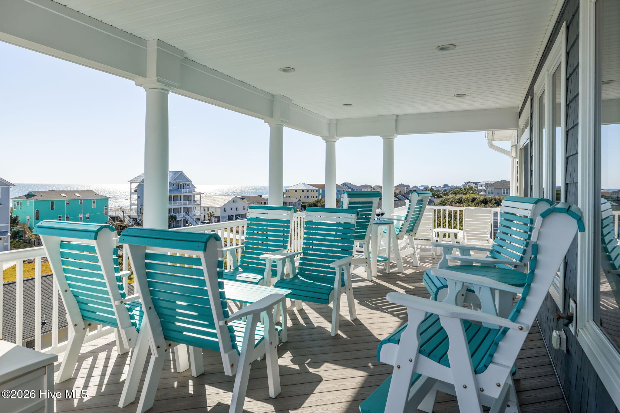 100549287 | Photo 17