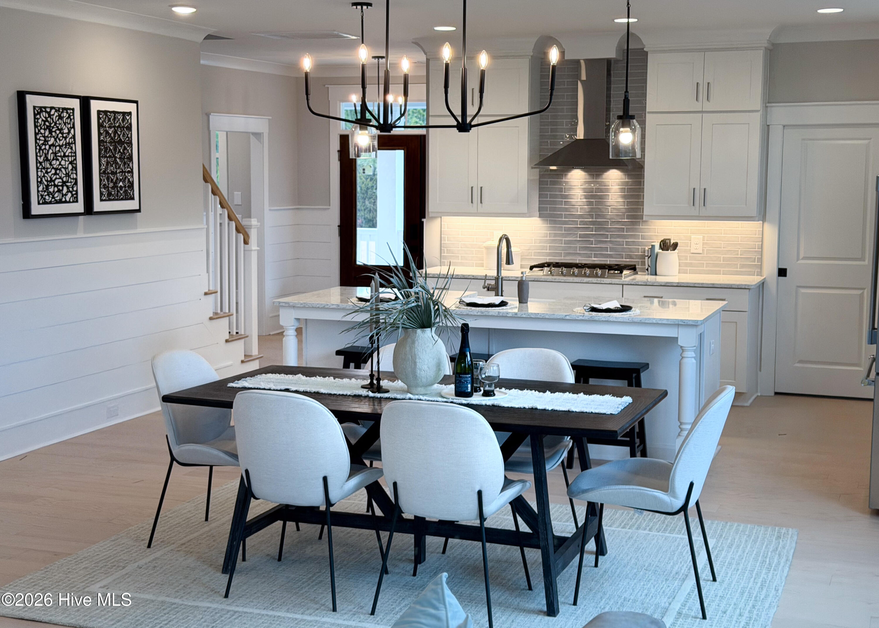 100552553 | Photo 15