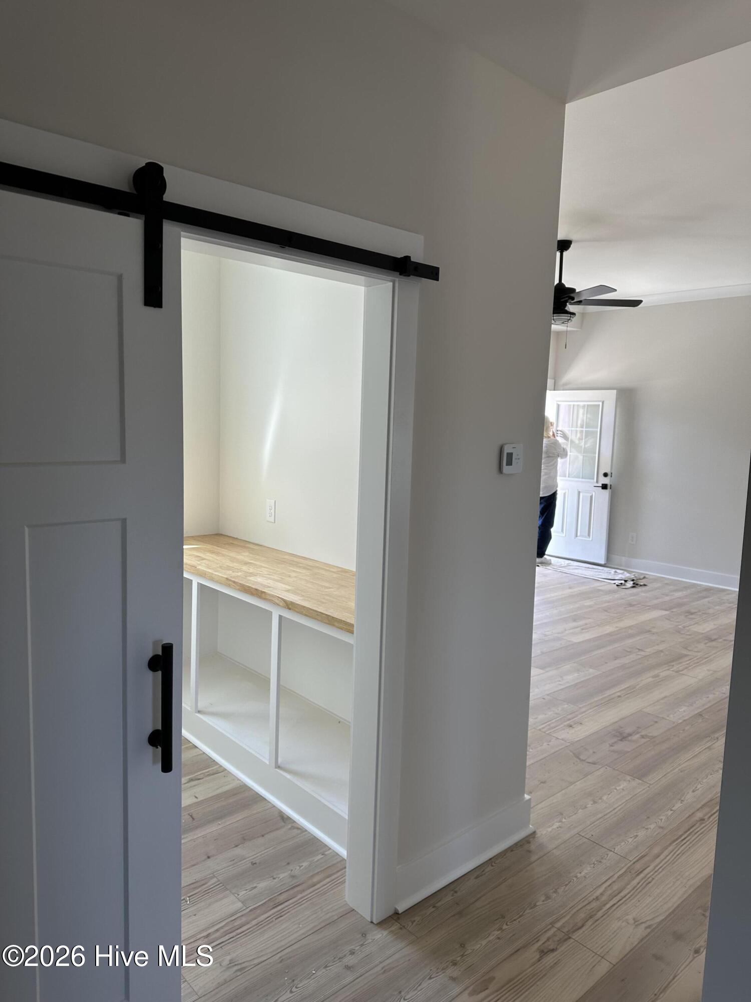 100561346 | Photo 15