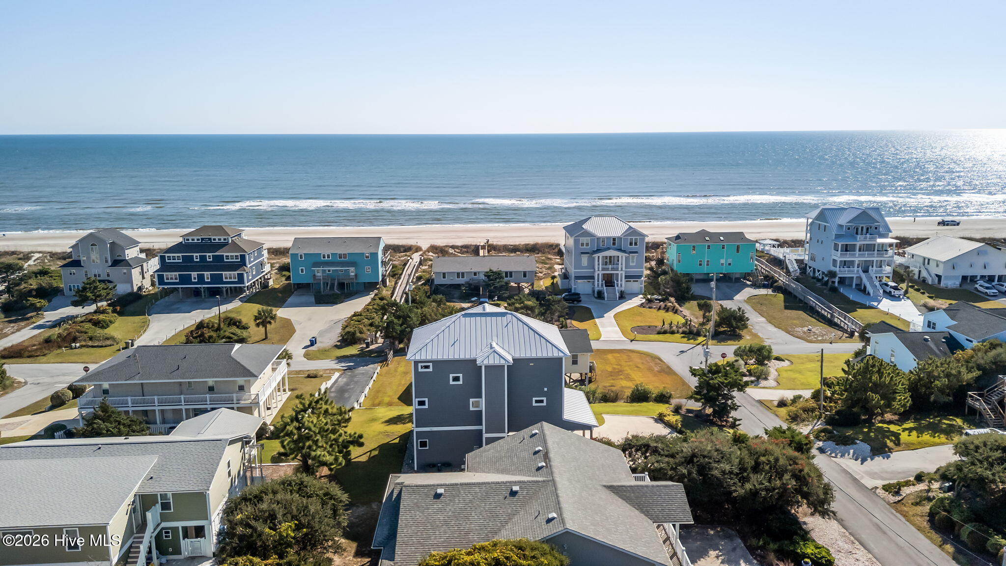 100549287 | Photo 56