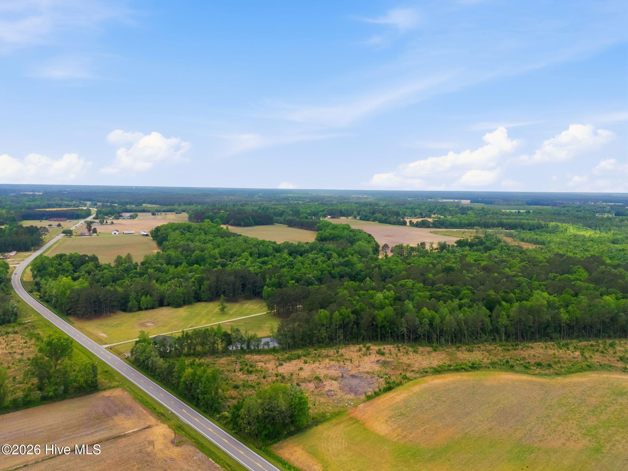 100570604 | Photo 38