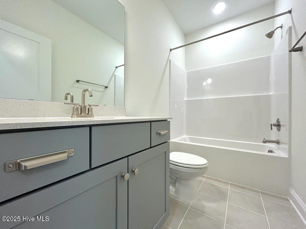 100510168 | Photo 70