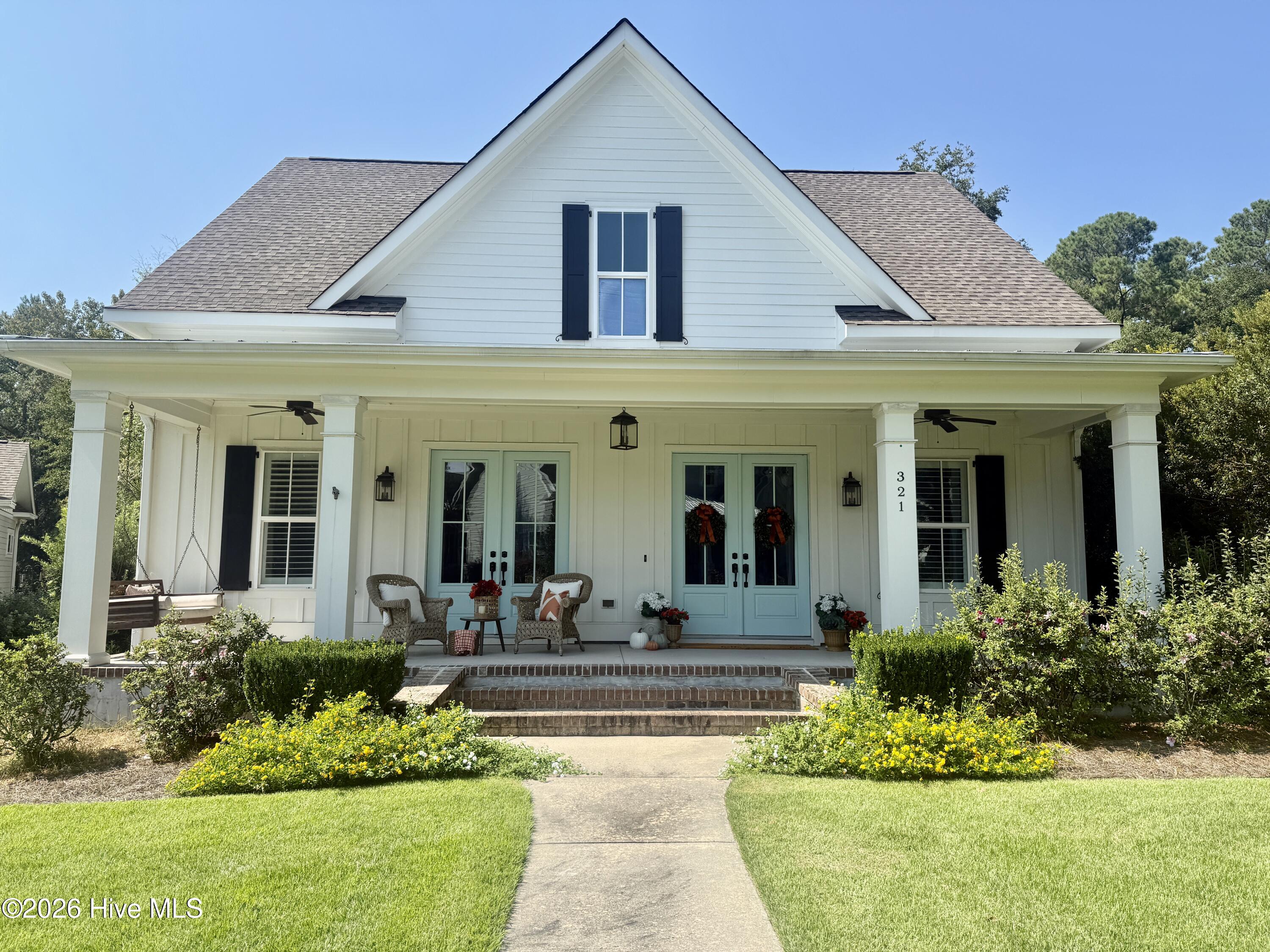 Listing photograph for 321 Jenoa Drive, Castle Hayne, NC 28429