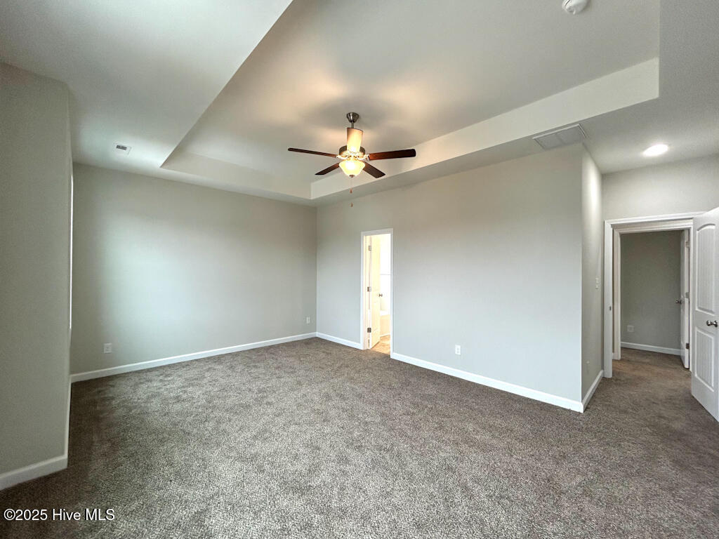 100538843 | Photo 41