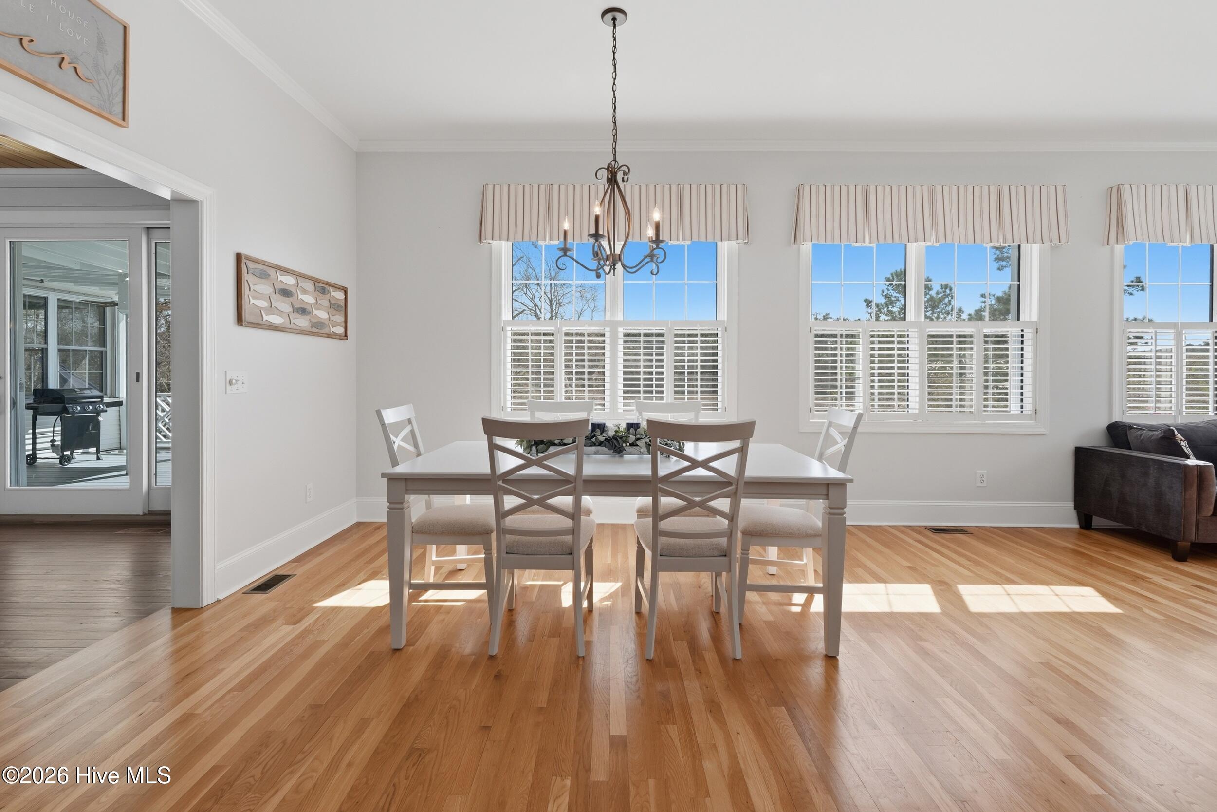 100559694 | Photo 18