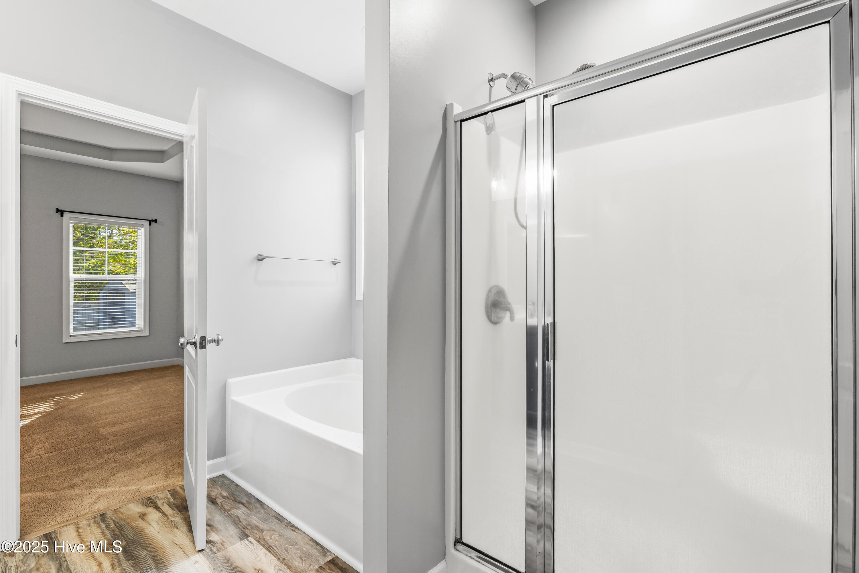 100541527 | Photo 23