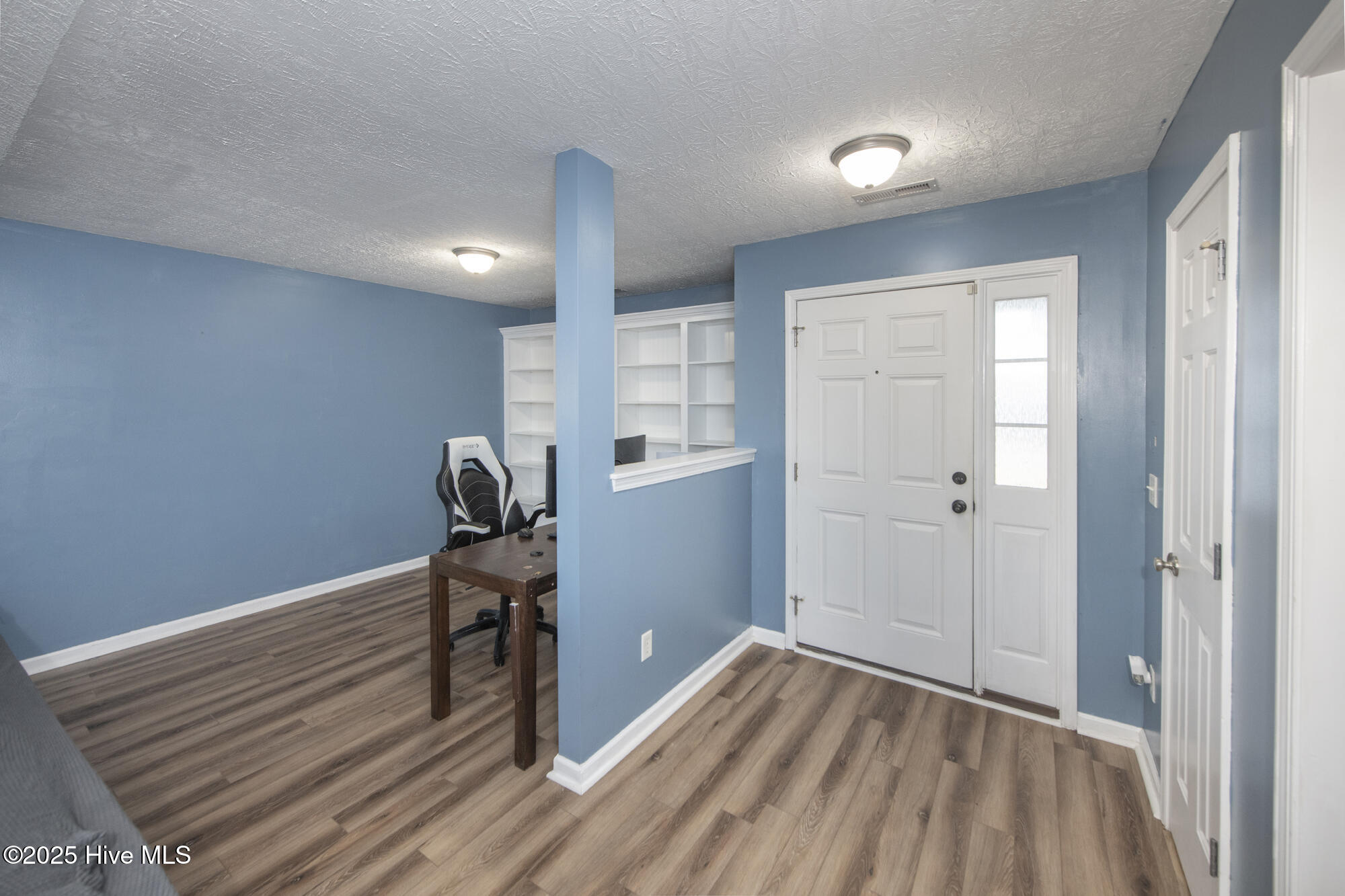 100541598 | Photo 12