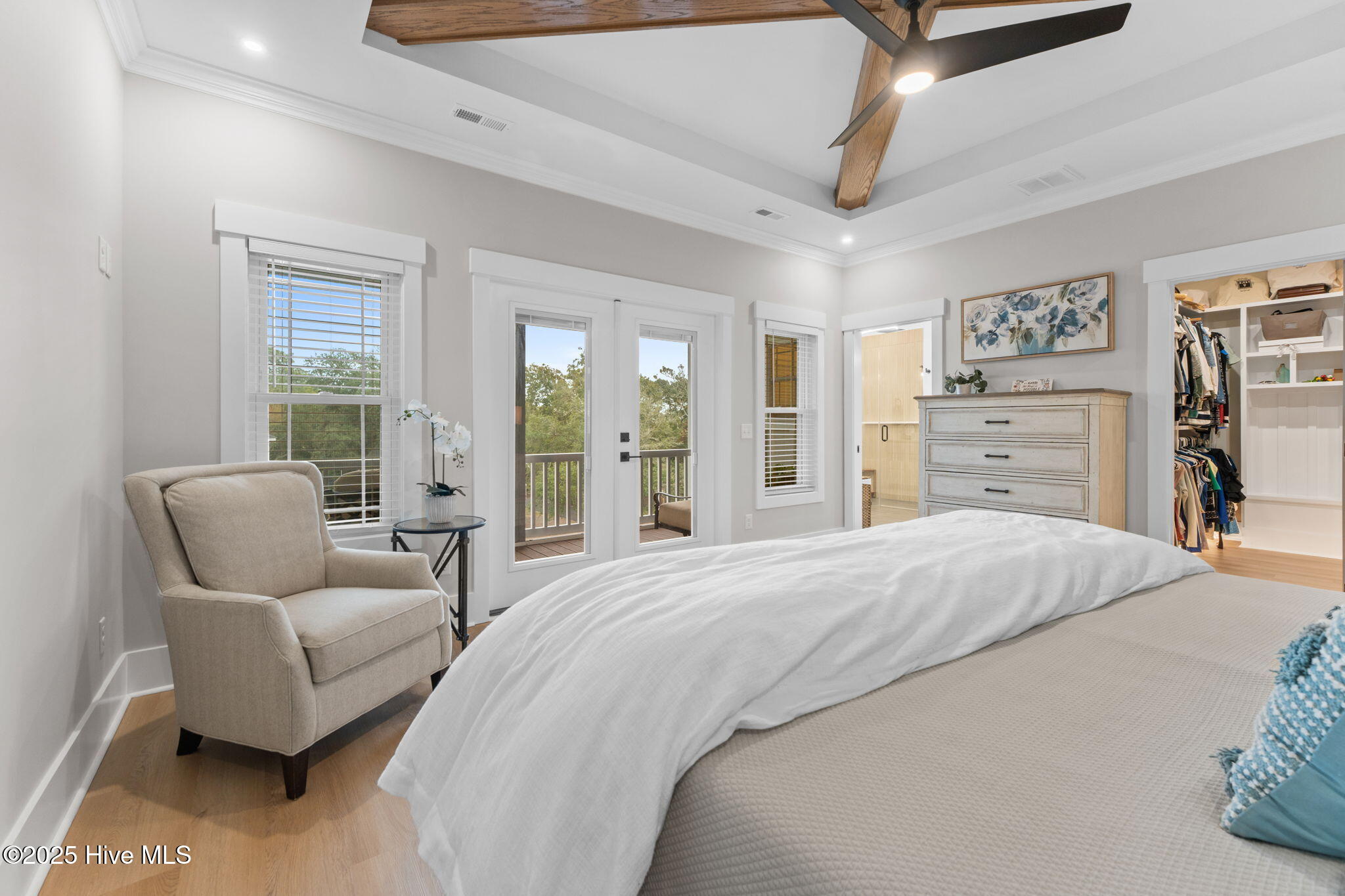 100559638 | Photo 60