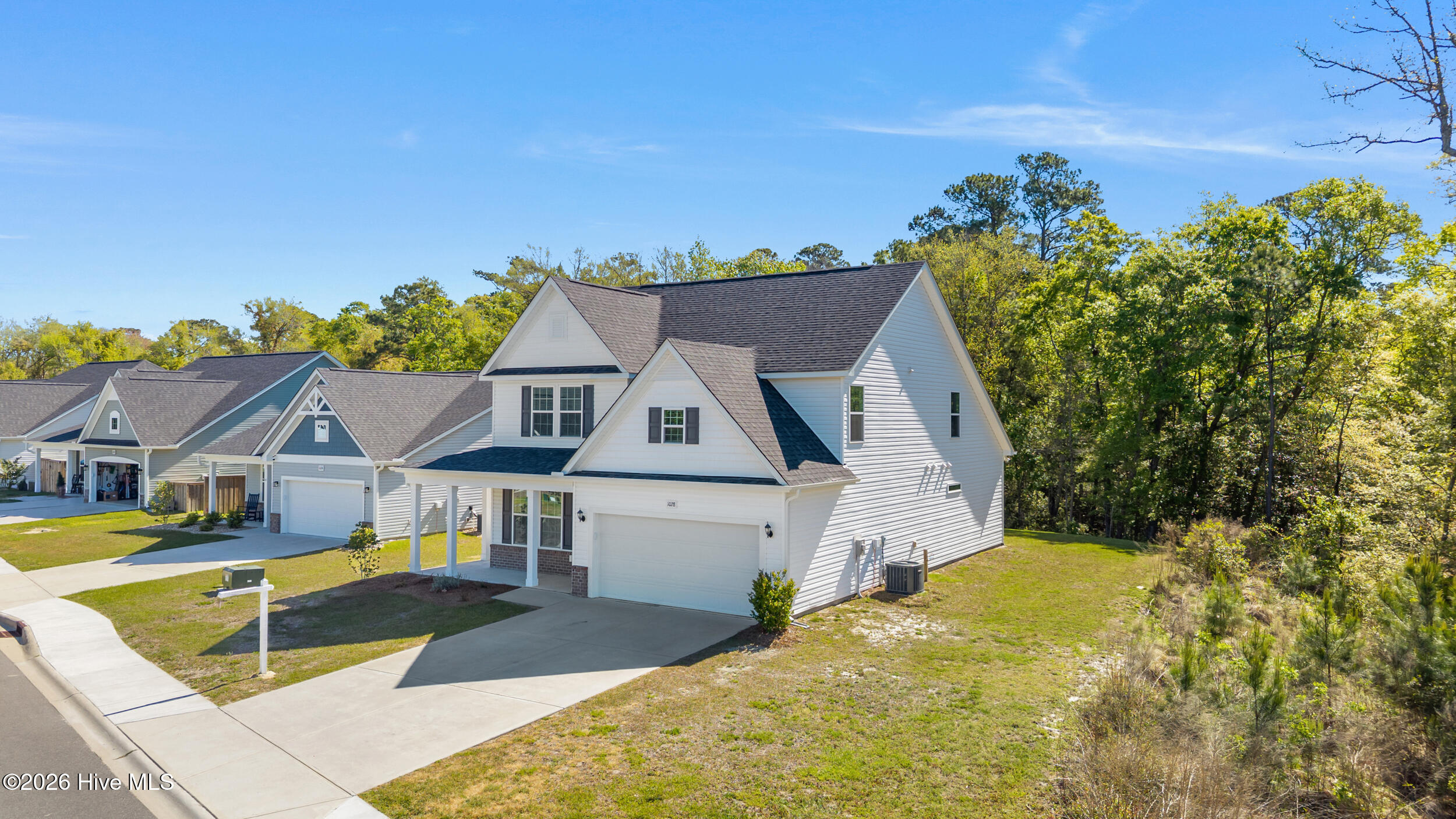 100535849 | Photo 19