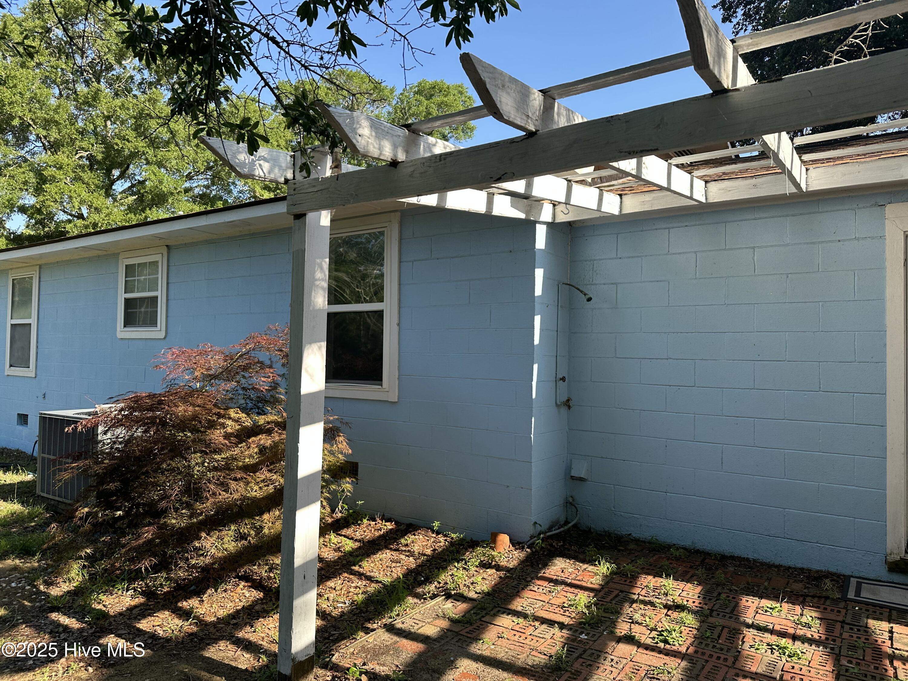 100513996 | Photo 38