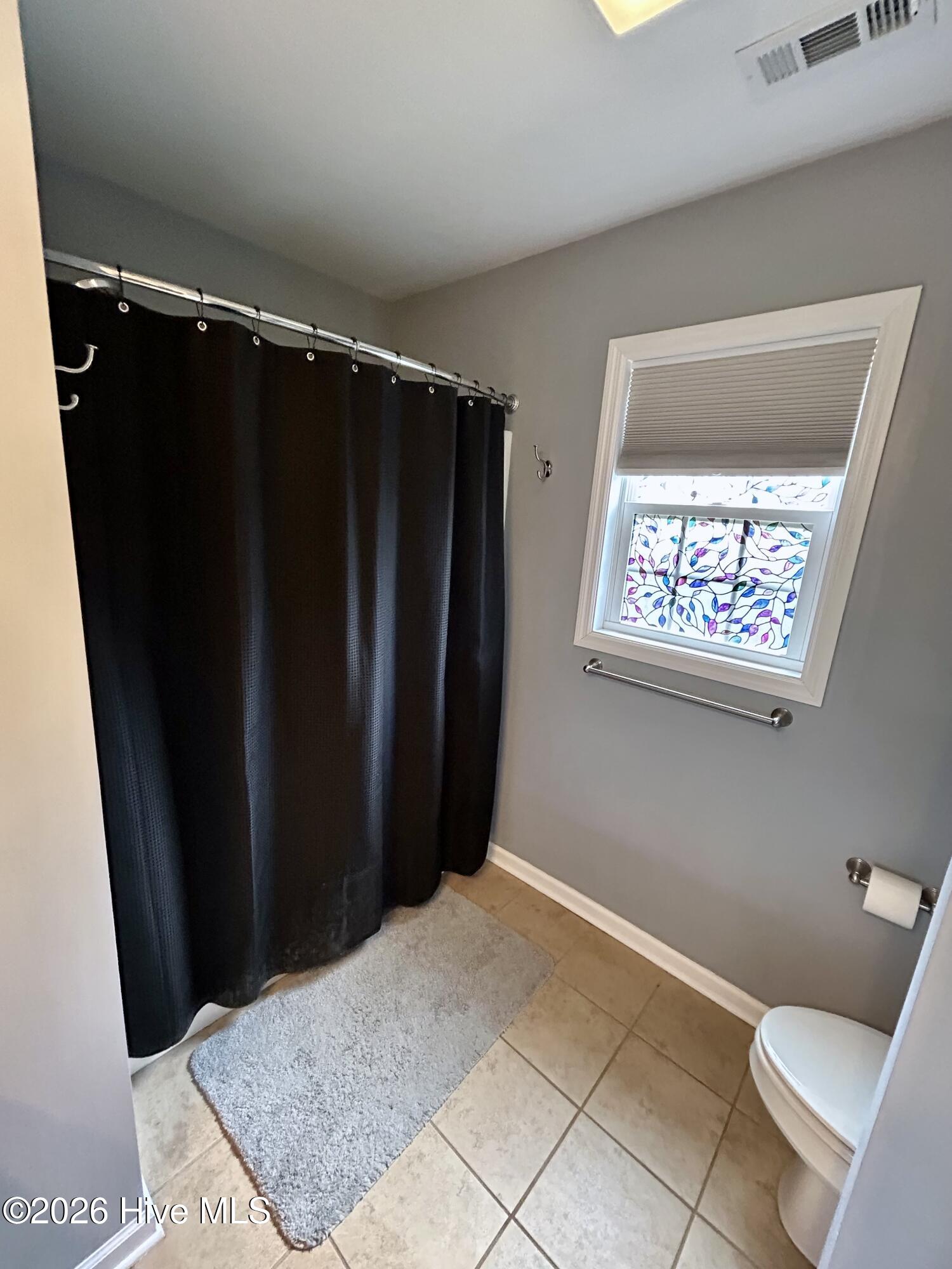 100551339 | Photo 11