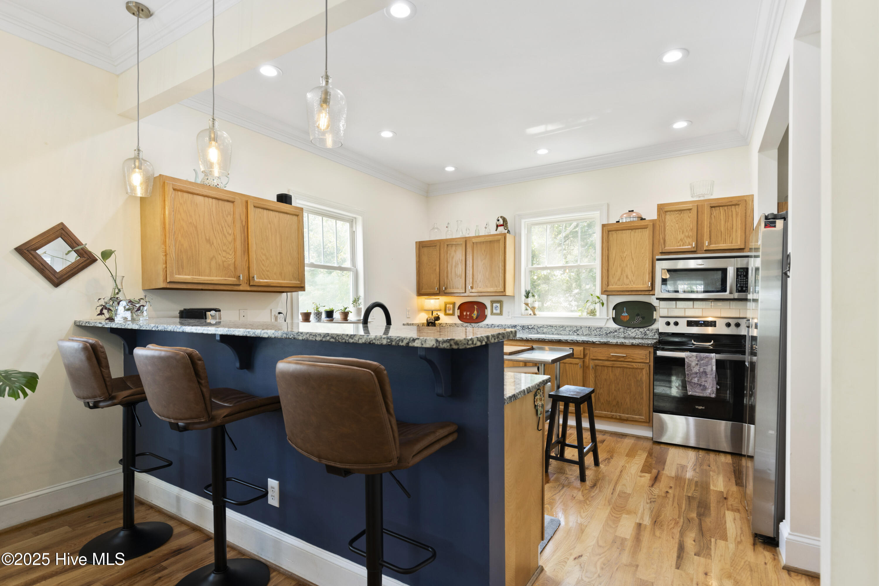 100516838 | Photo 14