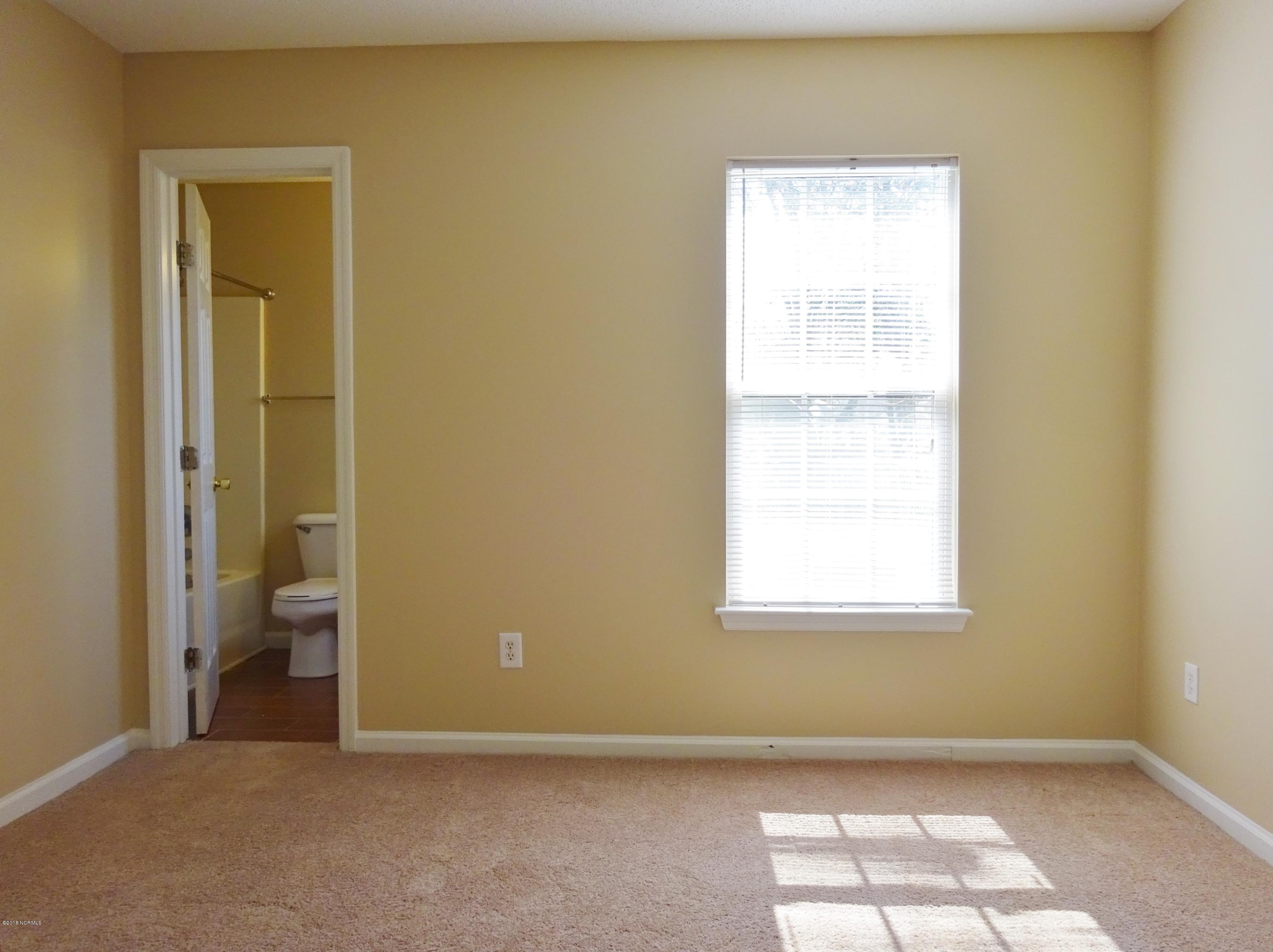 100538529 | Photo 13