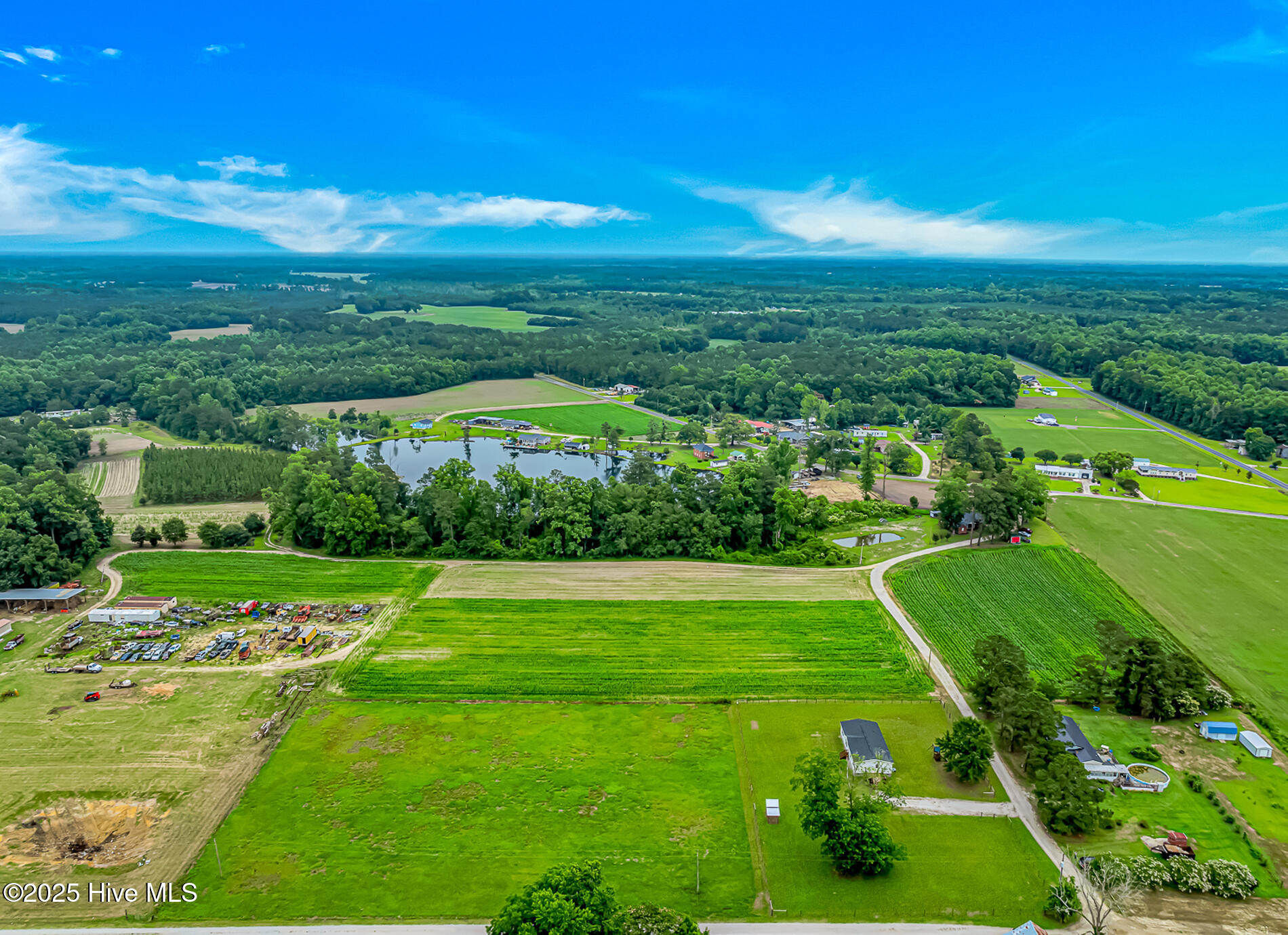 100510788 | Photo 34