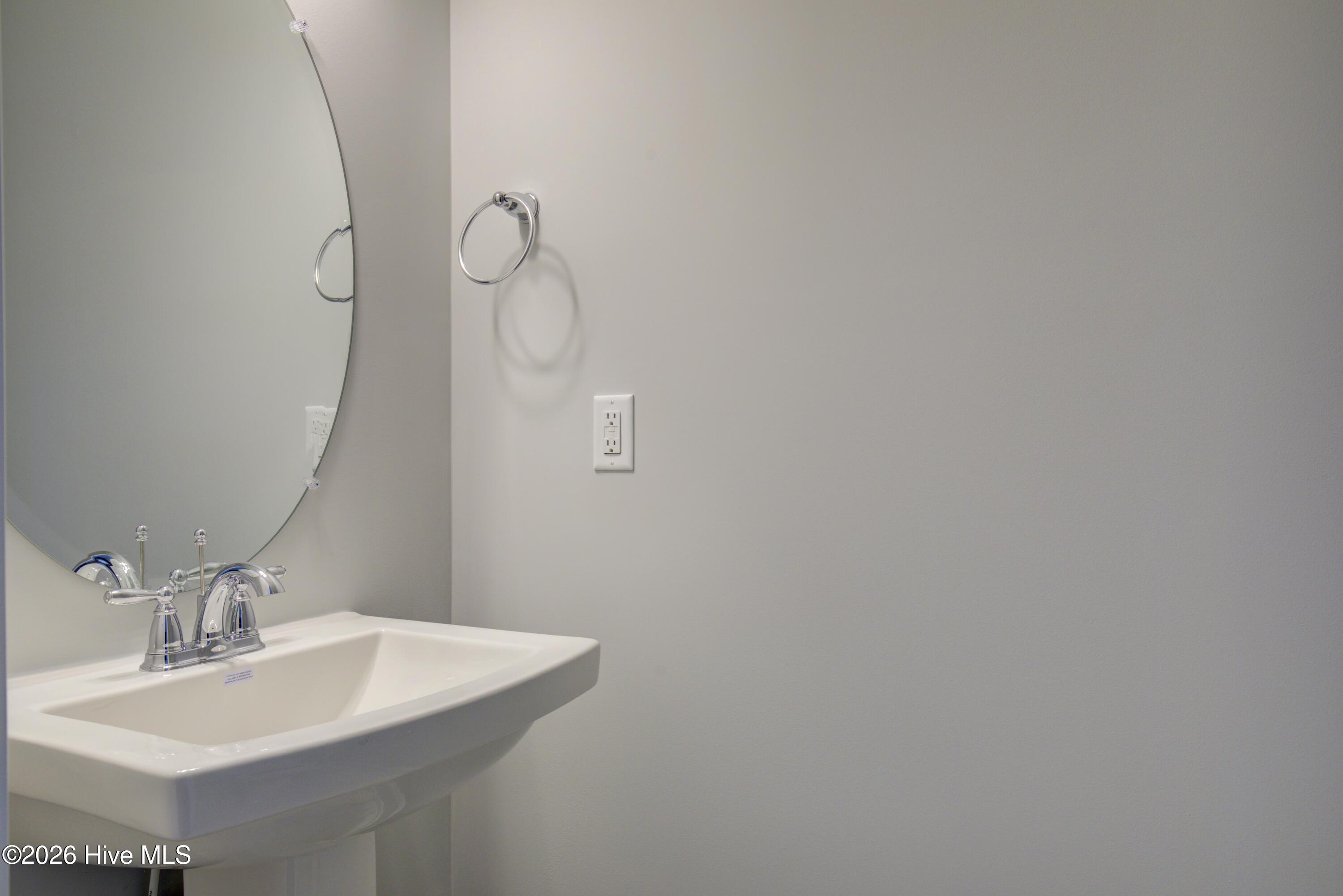 100547415 | Photo 12