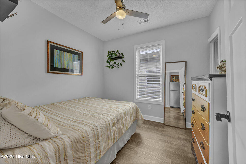 100538169 | Photo 23