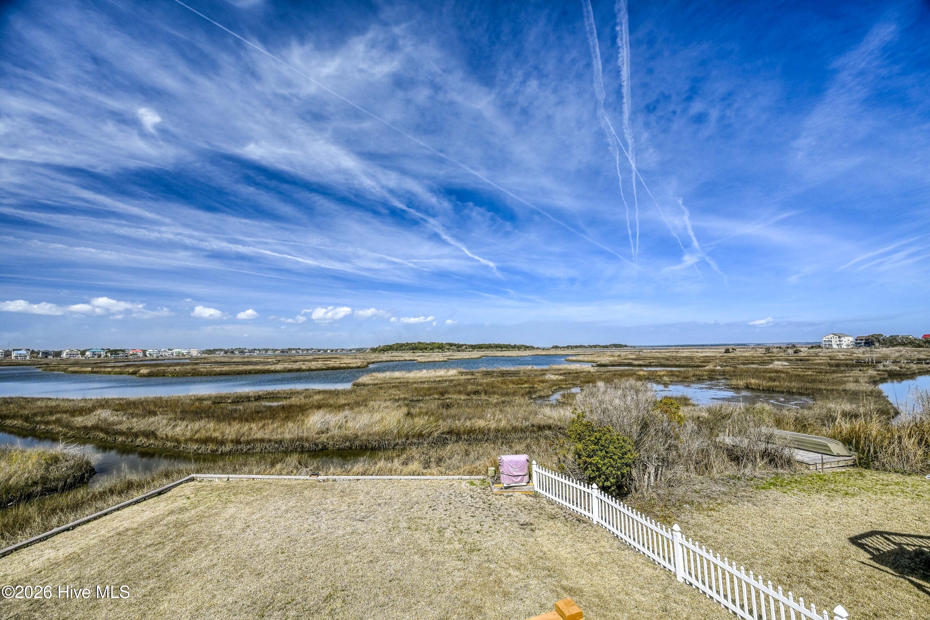 100558069 | Photo 12