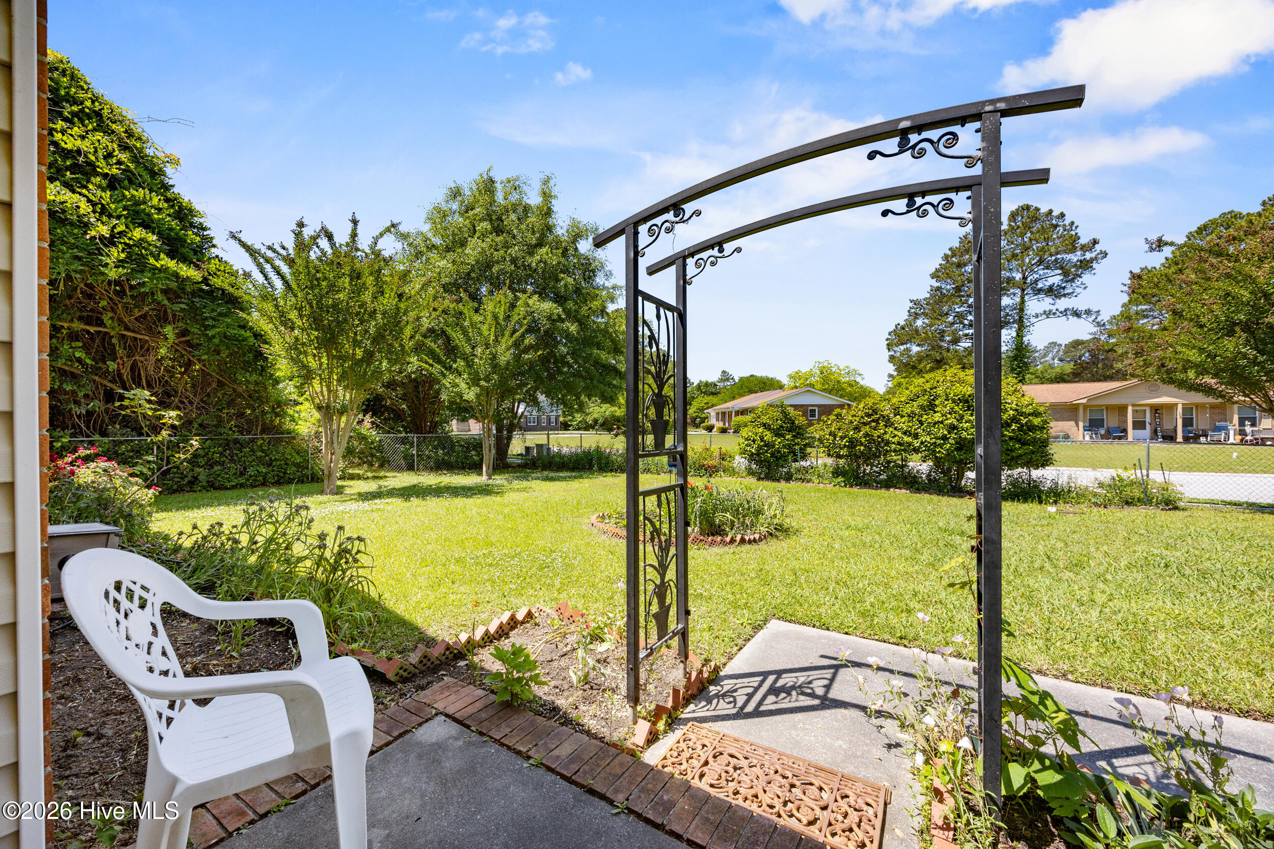 5_front entrance