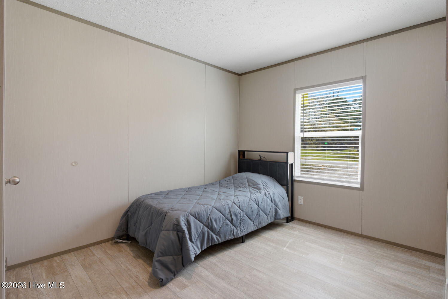 100563792 | Photo 28