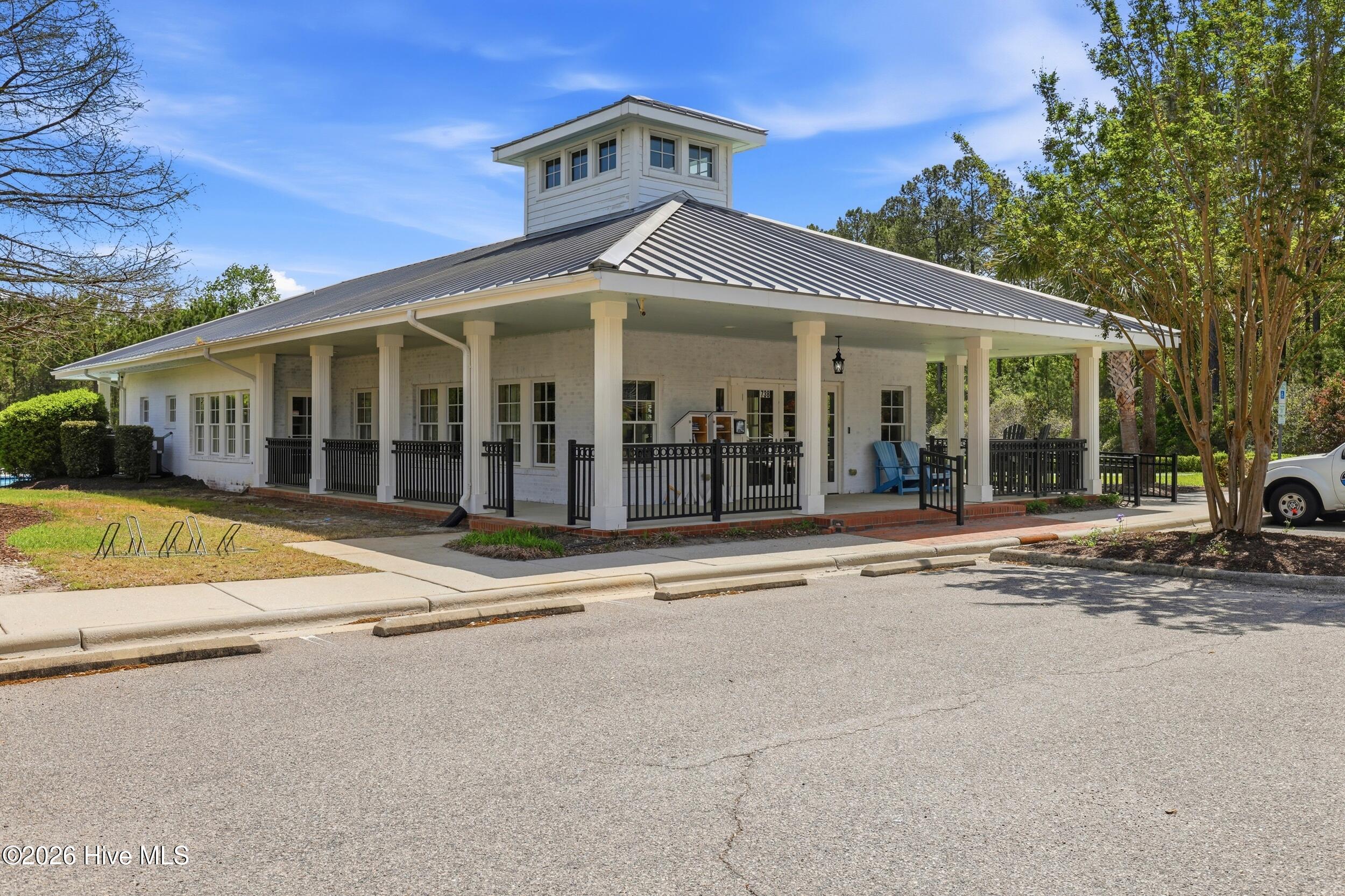 100565948 | Photo 54