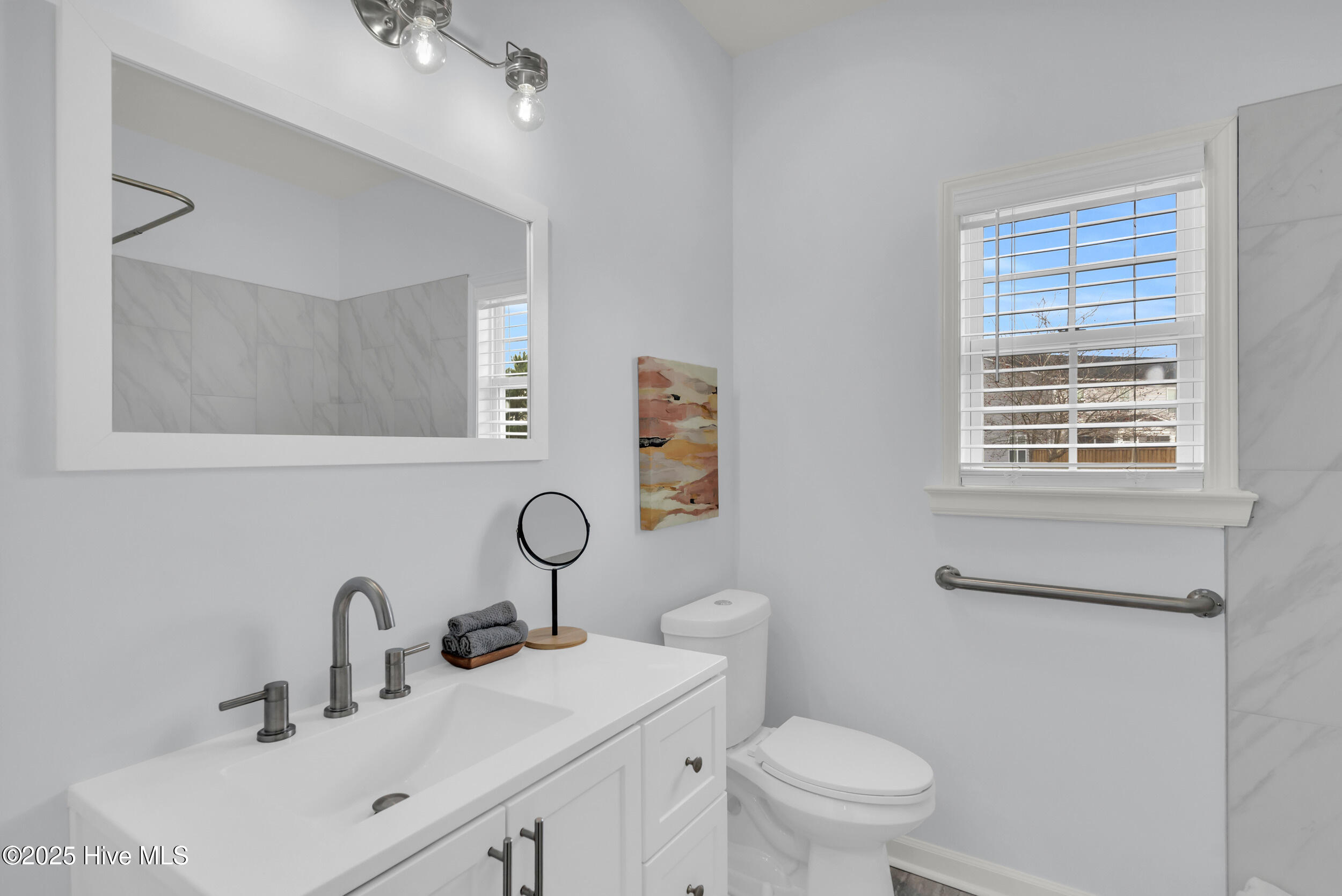 100546029 | Photo 16