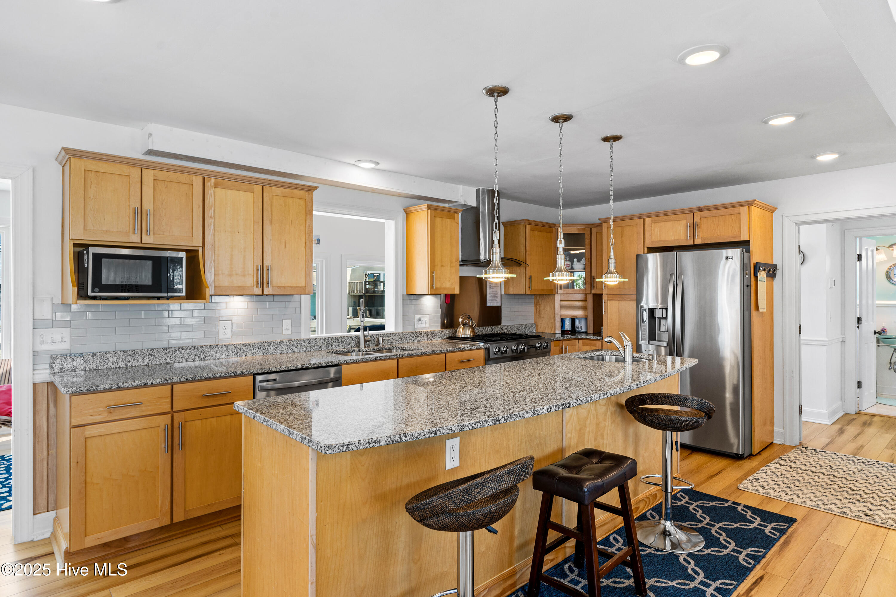 408 Dolphin Street, Sunset Beach, NC 28468 – photo 8: 12-kahunaphoto.com (19 of 30)