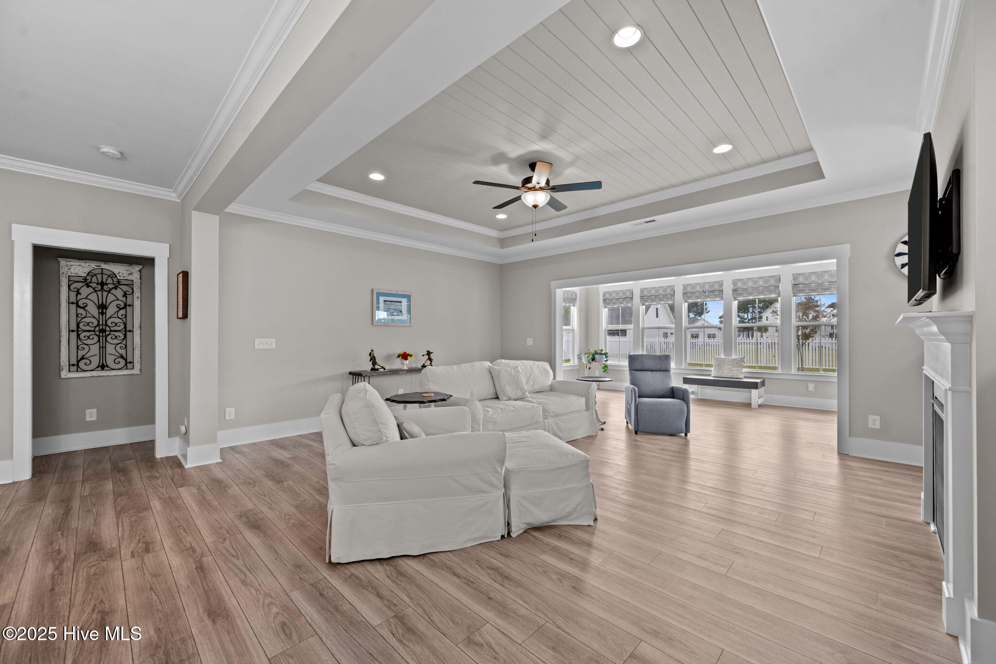 100527941 | Photo 25