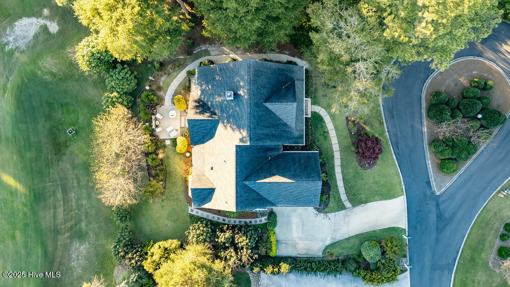 100536027 | Photo 44