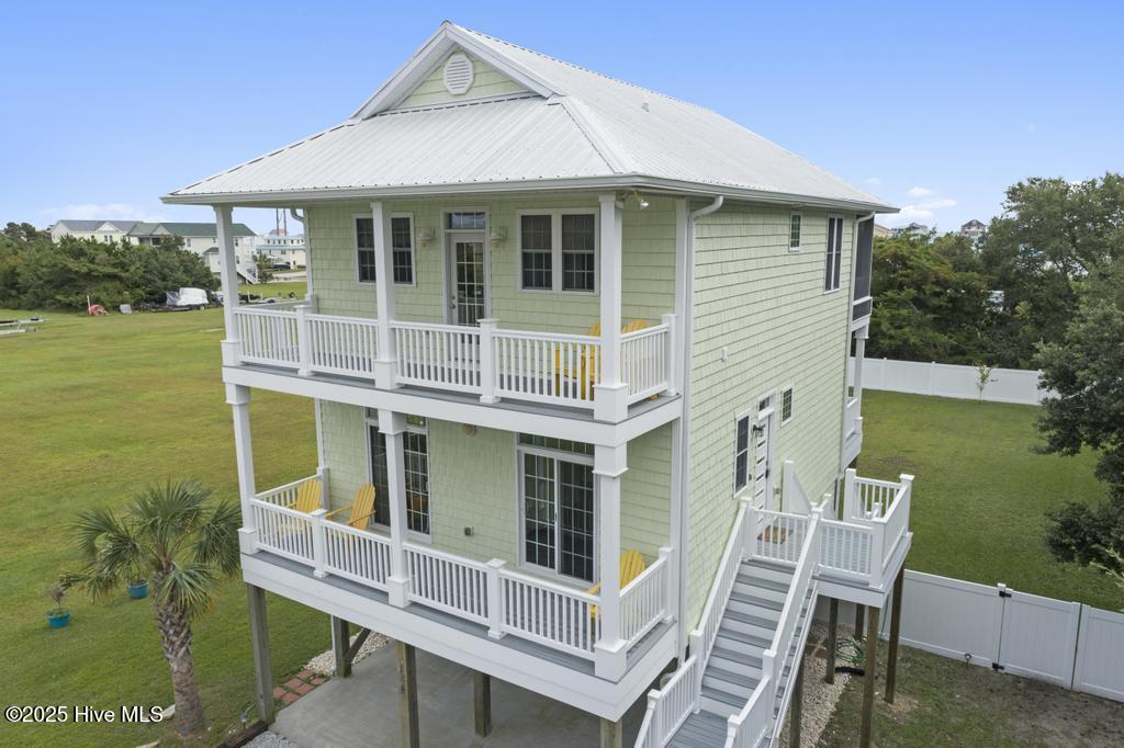 100557456 | Photo 23