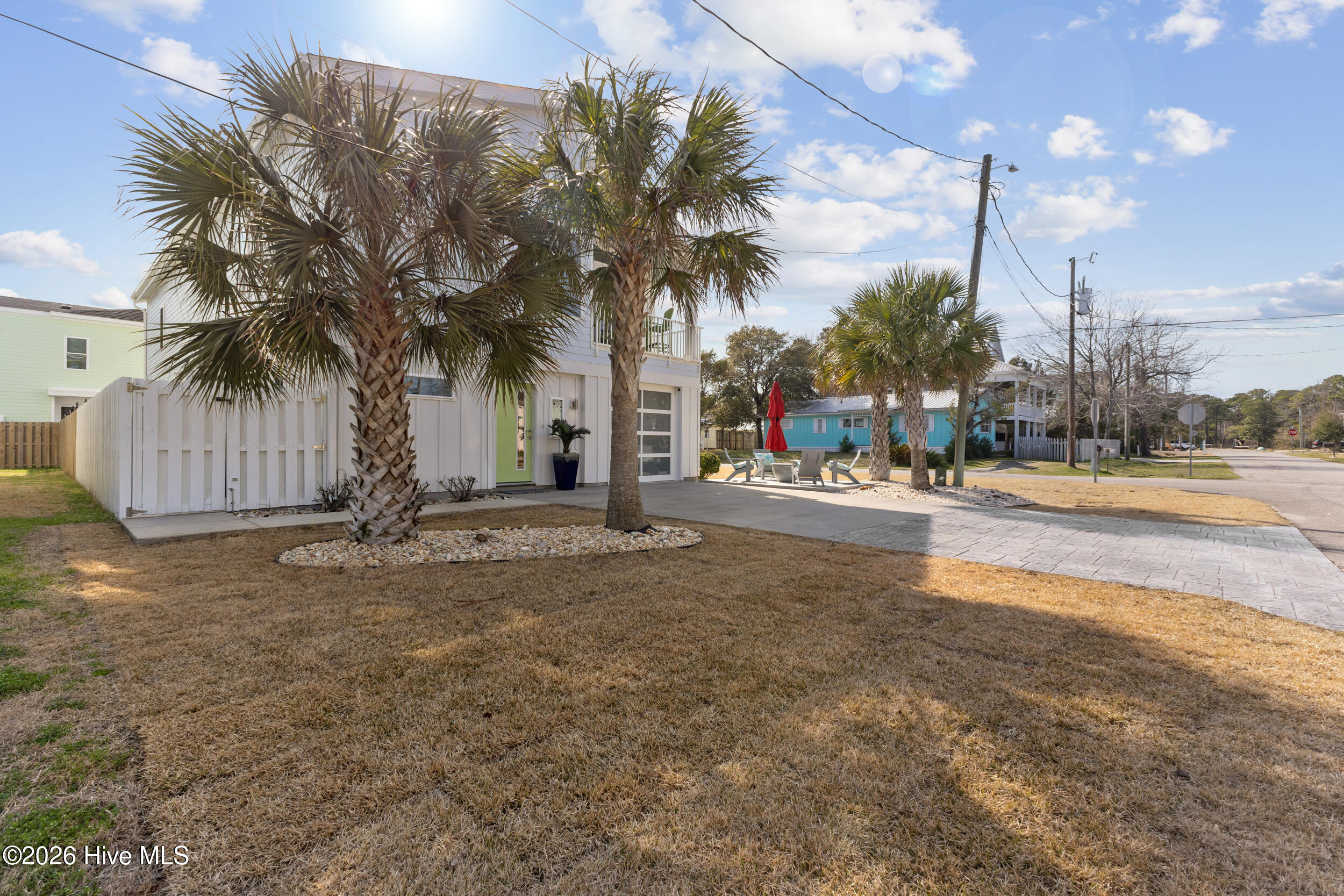 100558032 | Photo 46