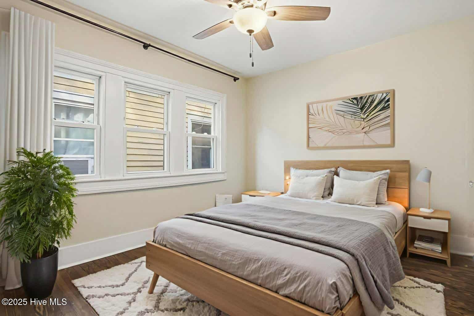 100542379 | Photo 18