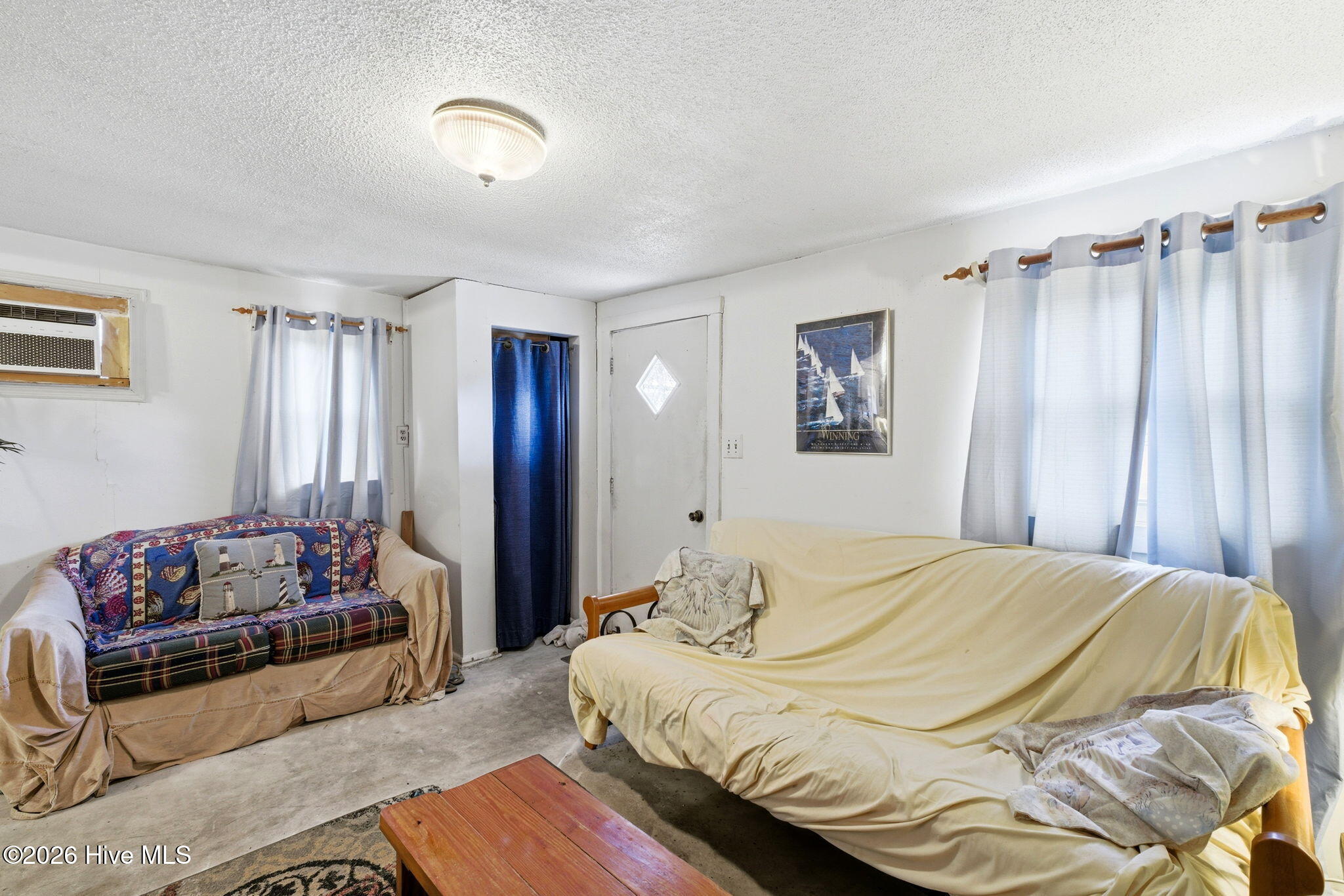 100558403 | Photo 42