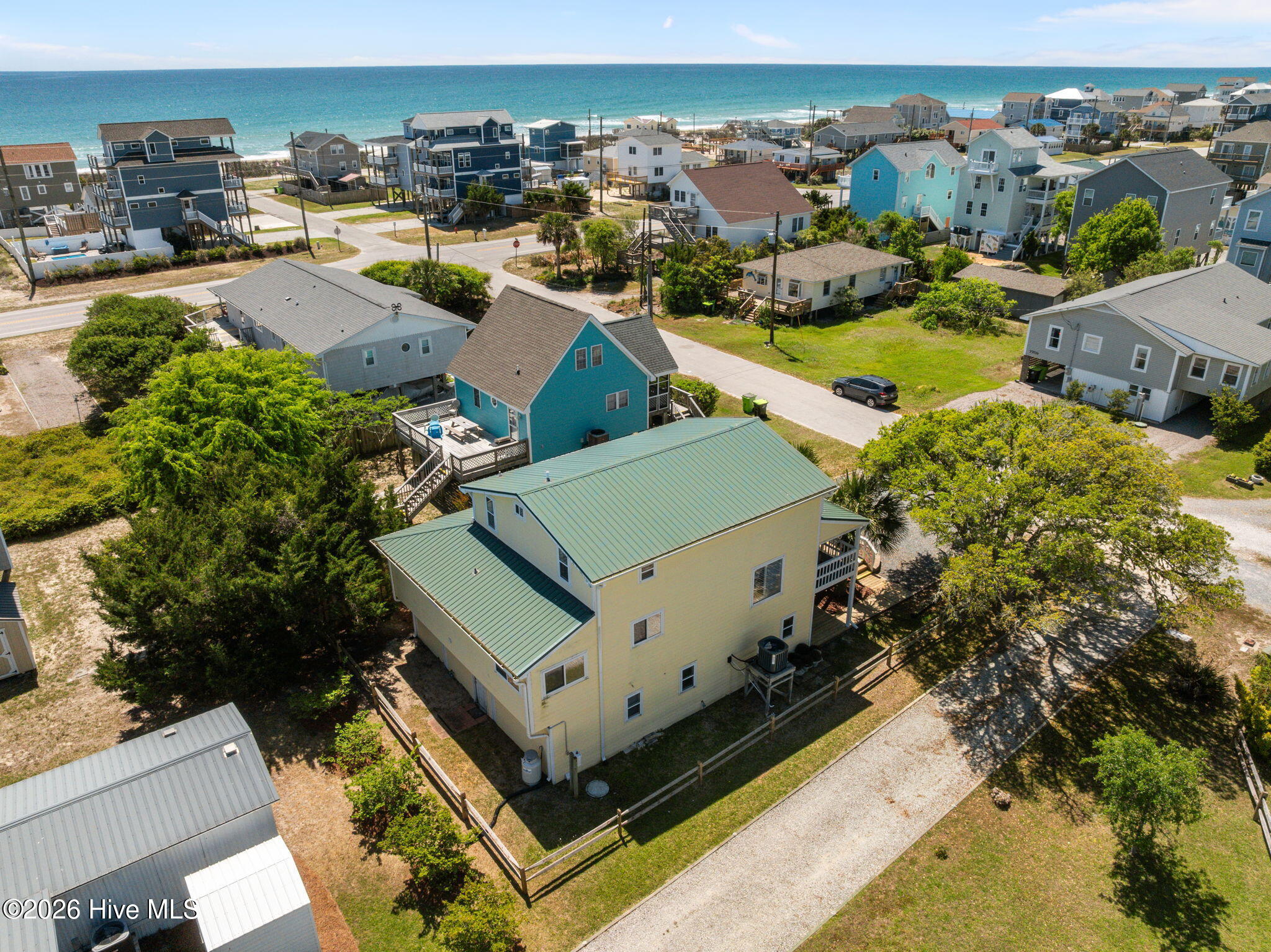 100569093 | Photo 16