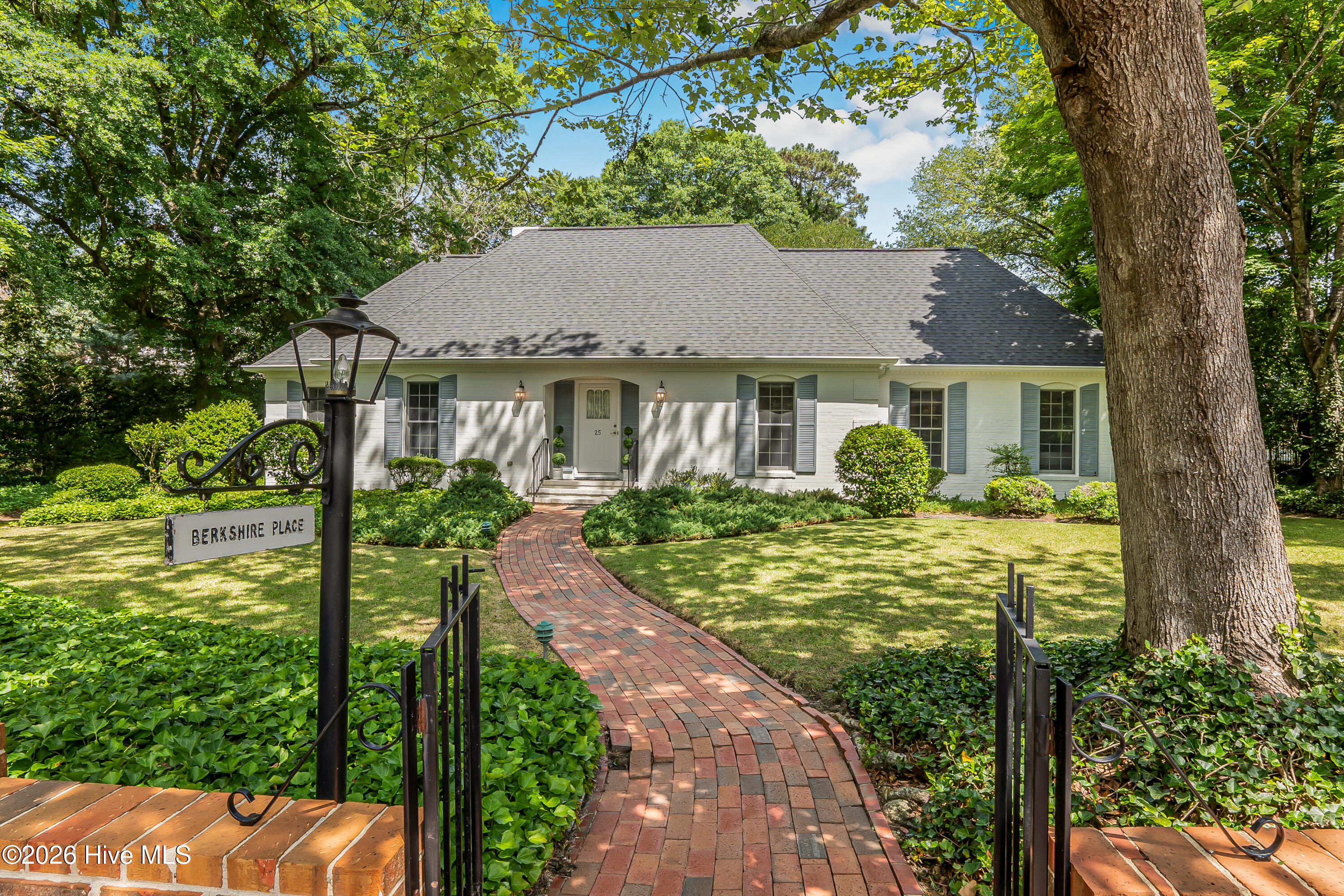 25 Magnolia Rd