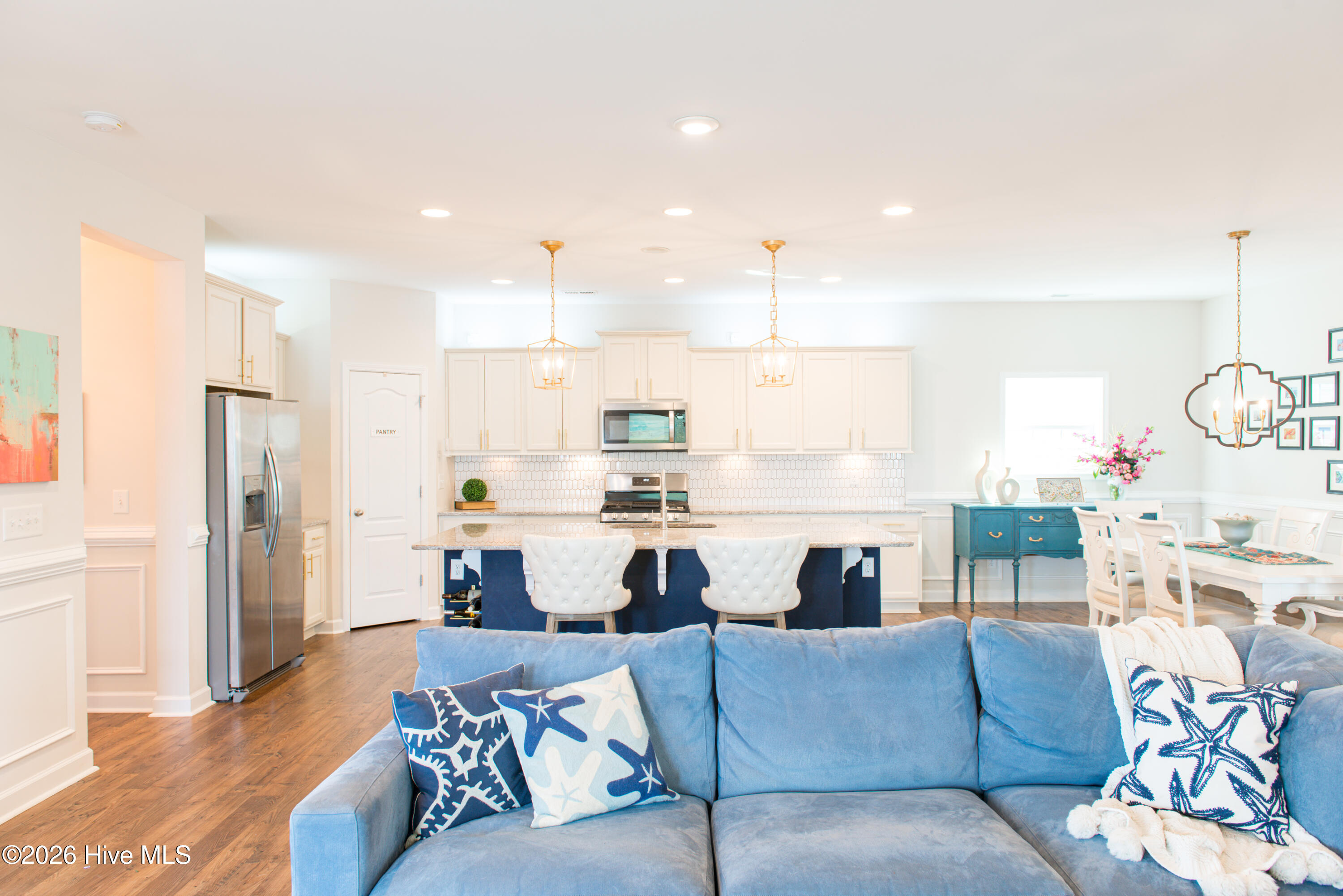 100553432 | Photo 21