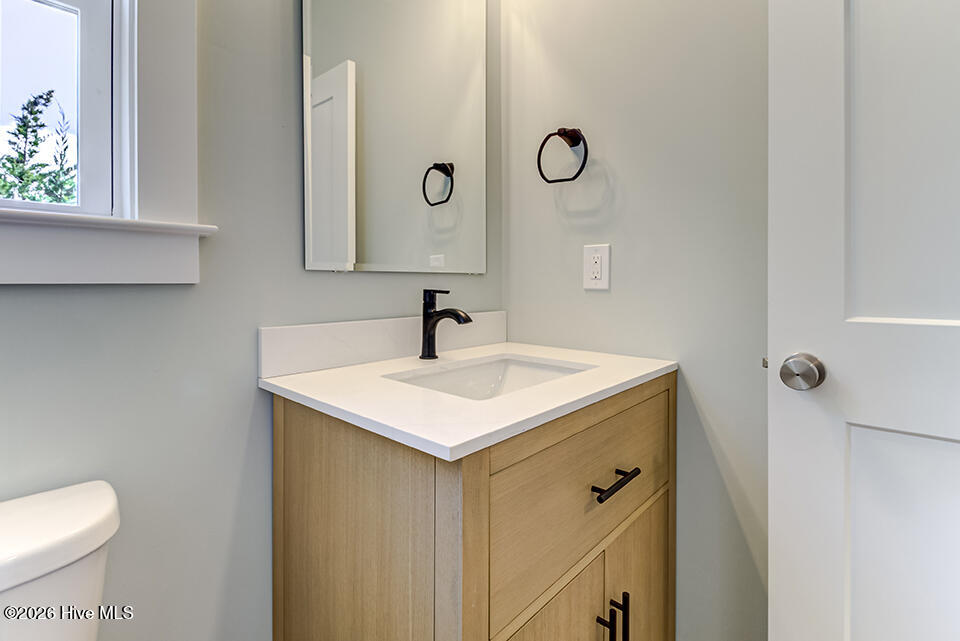 100557404 | Photo 24