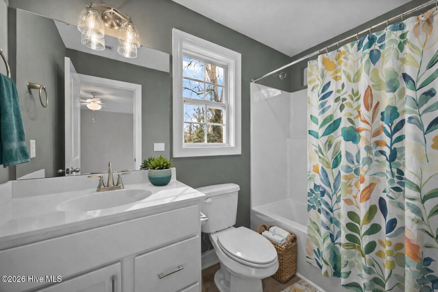 4365 W Pine Street UNIT B, Farmville, NC, 27828