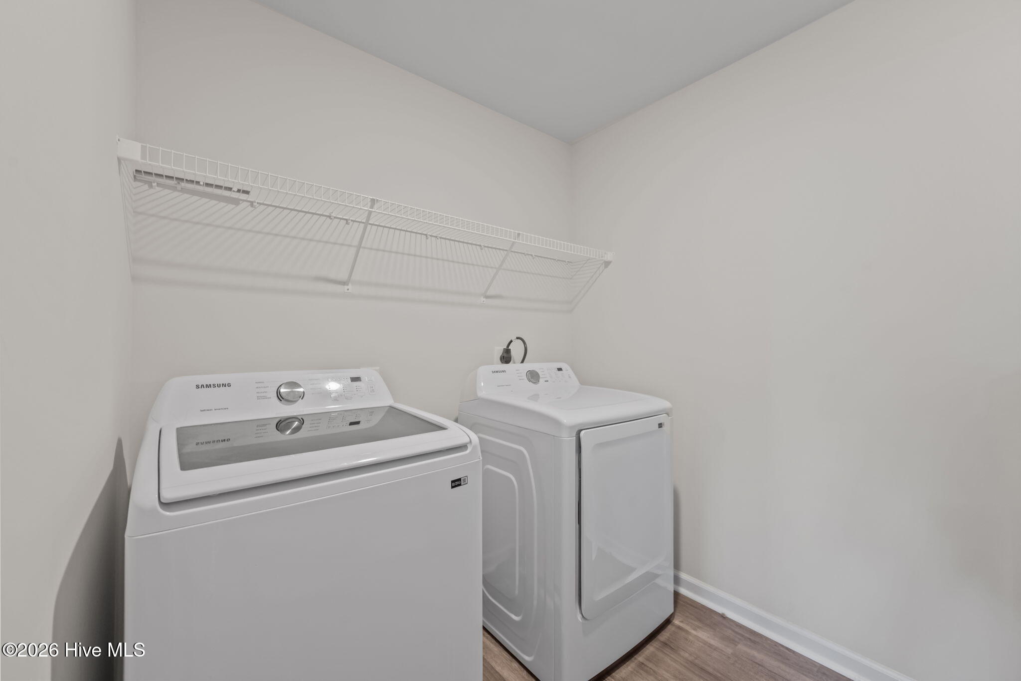 100559787 | Photo 32