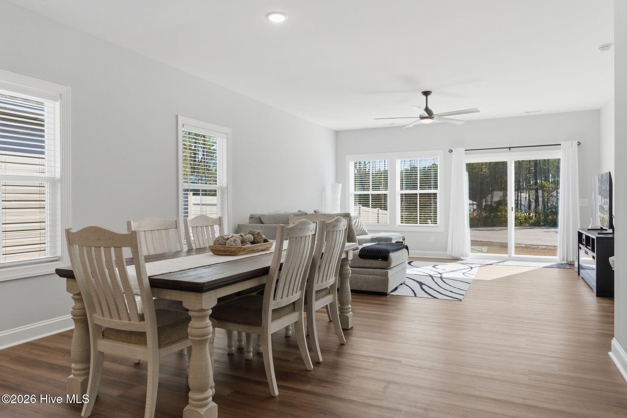 100554618 | Photo 27