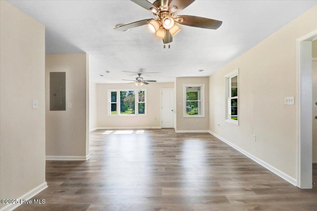 100521528 | Photo 33